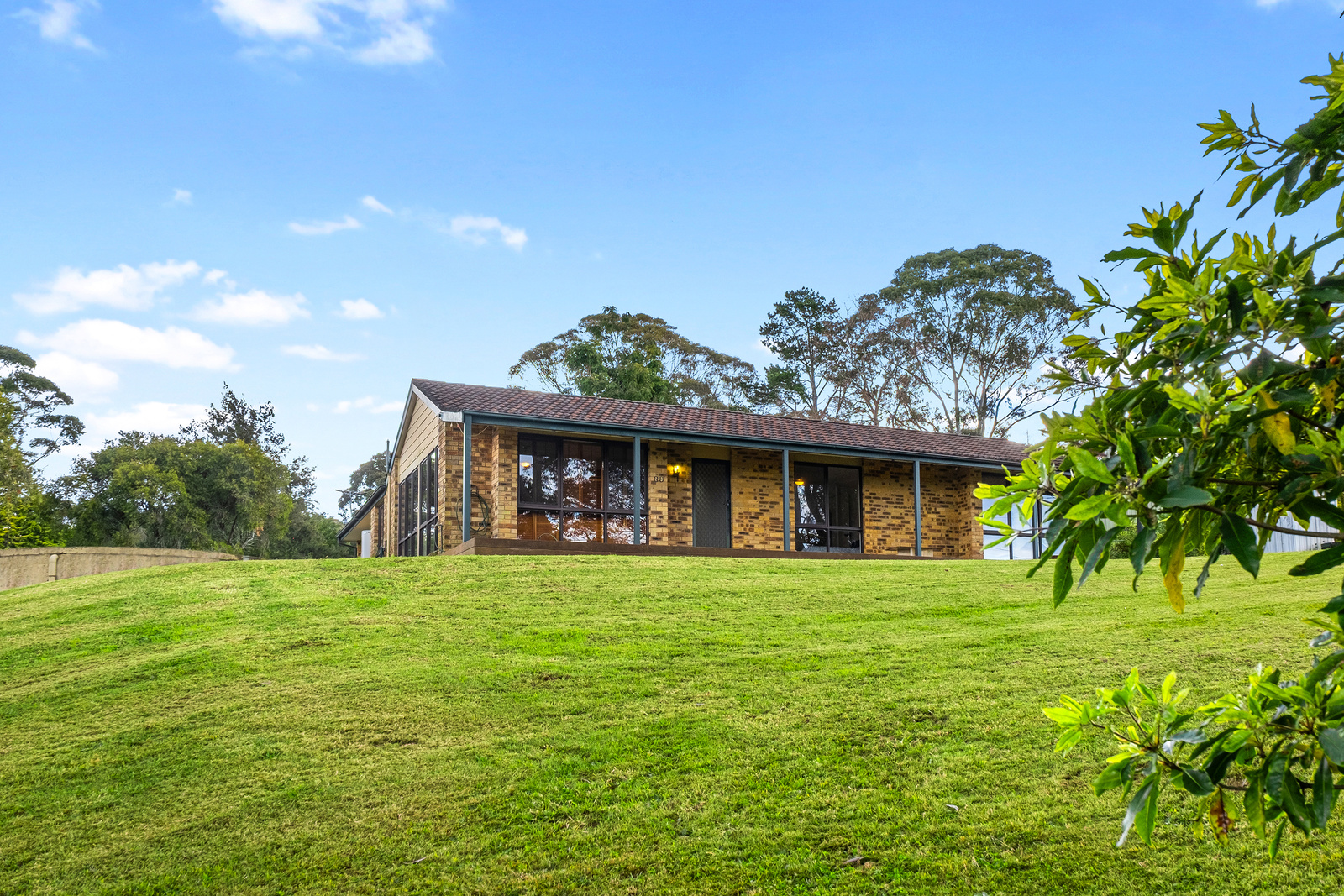 23 Pamela Crescent, Bowen Mountain For Sale by Cutcliffe Properties - image 2