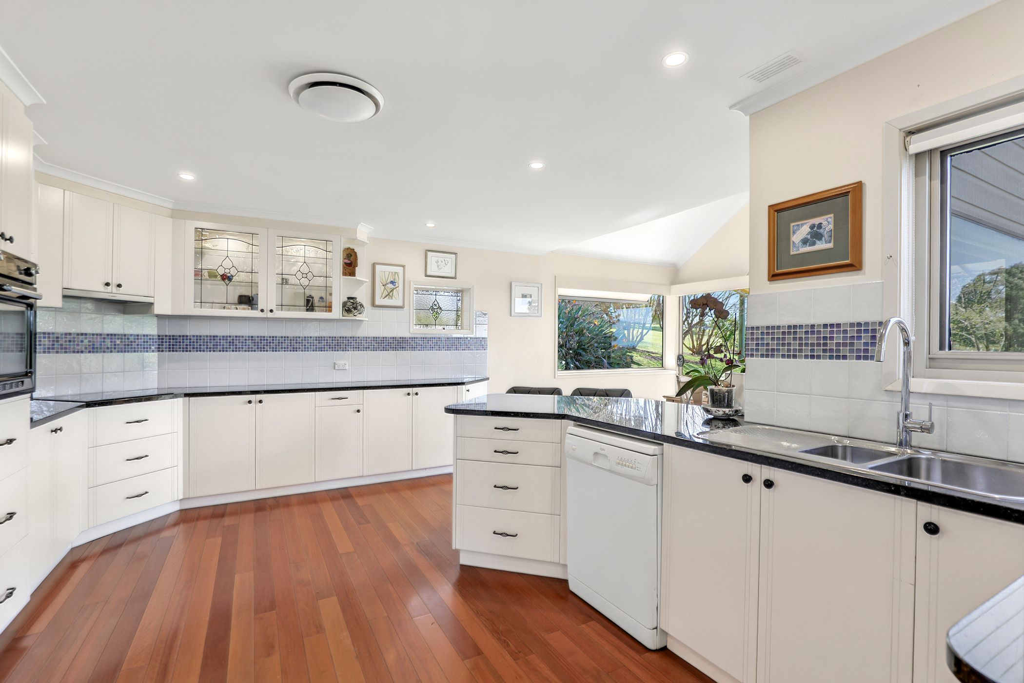 607 Slopes Road, The Slopes For Sale by Cutcliffe Properties - image 7