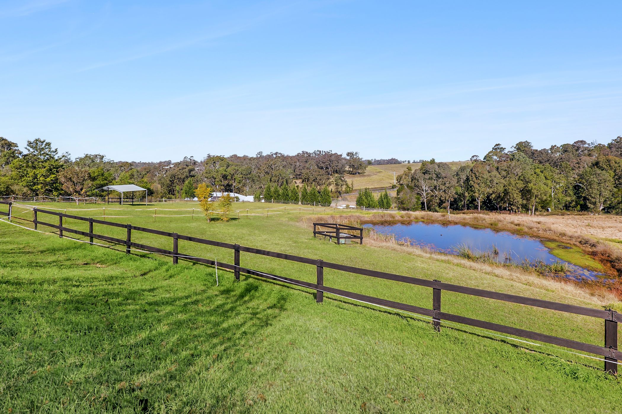 607 Slopes Road, The Slopes For Sale by Cutcliffe Properties - image 3