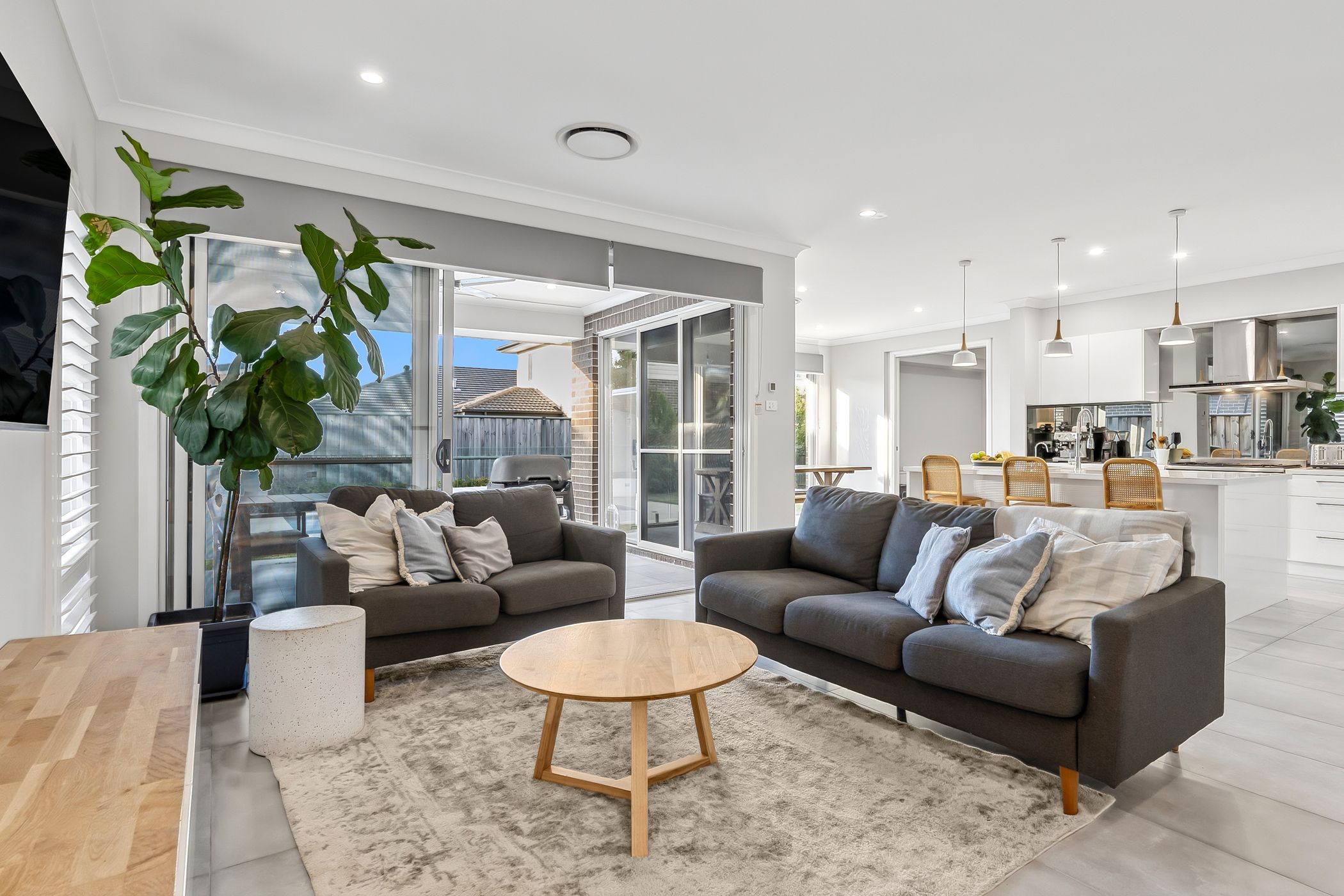 4 Mariposa Road (Gables), Box Hill For Sale by Cutcliffe Properties - image 7