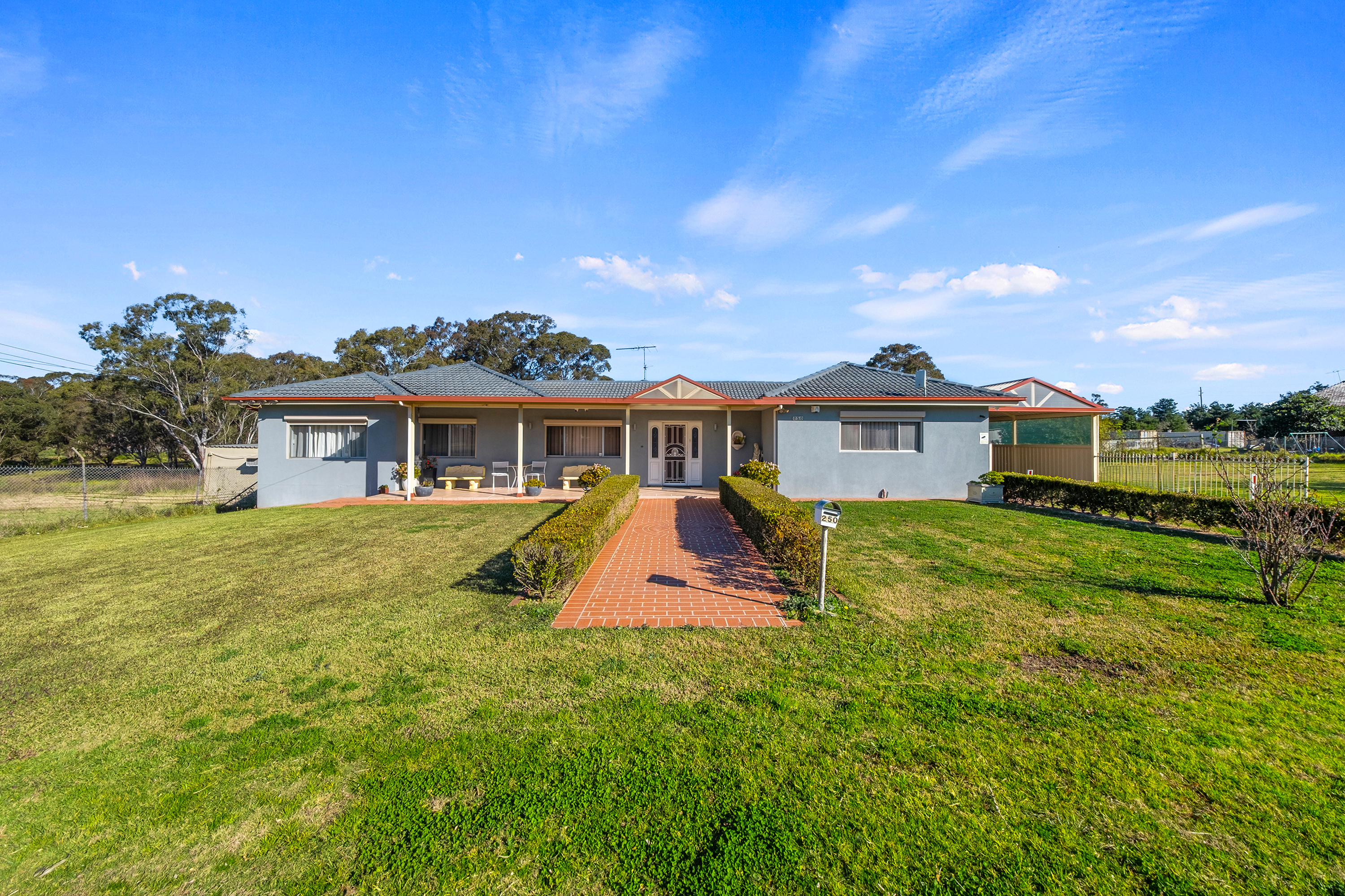 250 Seventh Avenue, Llandilo For Sale by Cutcliffe Properties - image 3