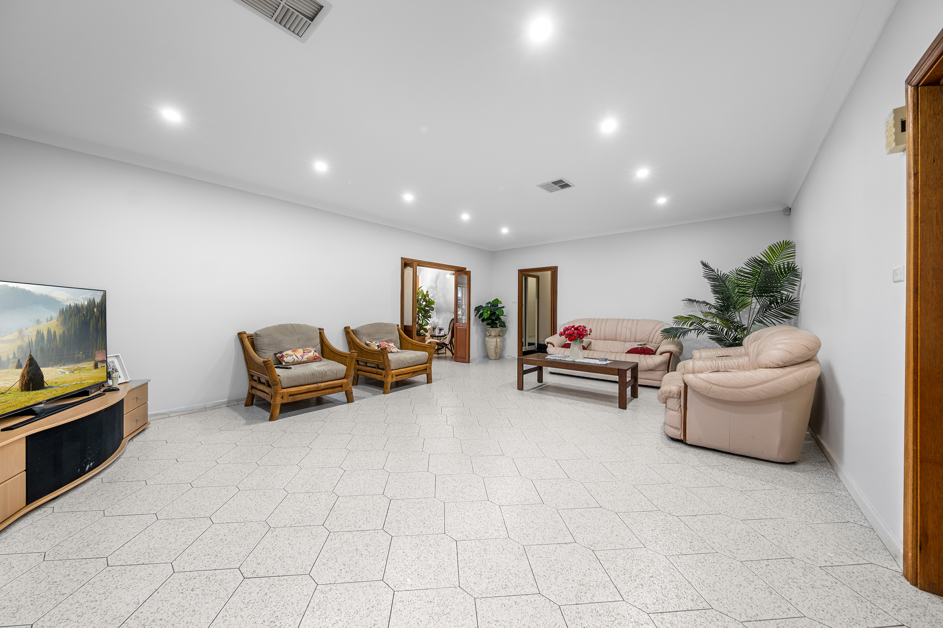 250 Seventh Avenue, Llandilo For Sale by Cutcliffe Properties - image 8