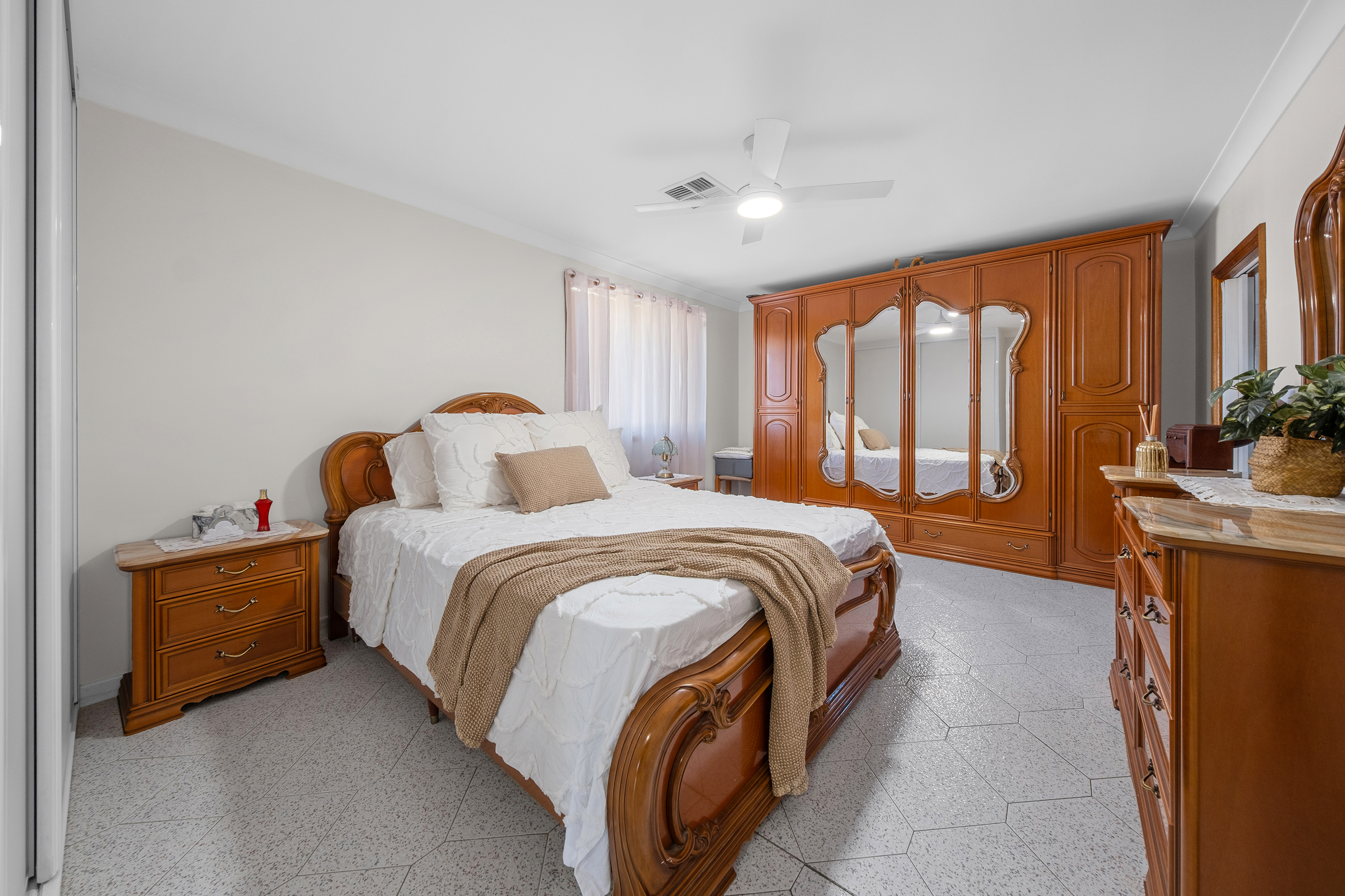 250 Seventh Avenue, Llandilo For Sale by Cutcliffe Properties - image 9