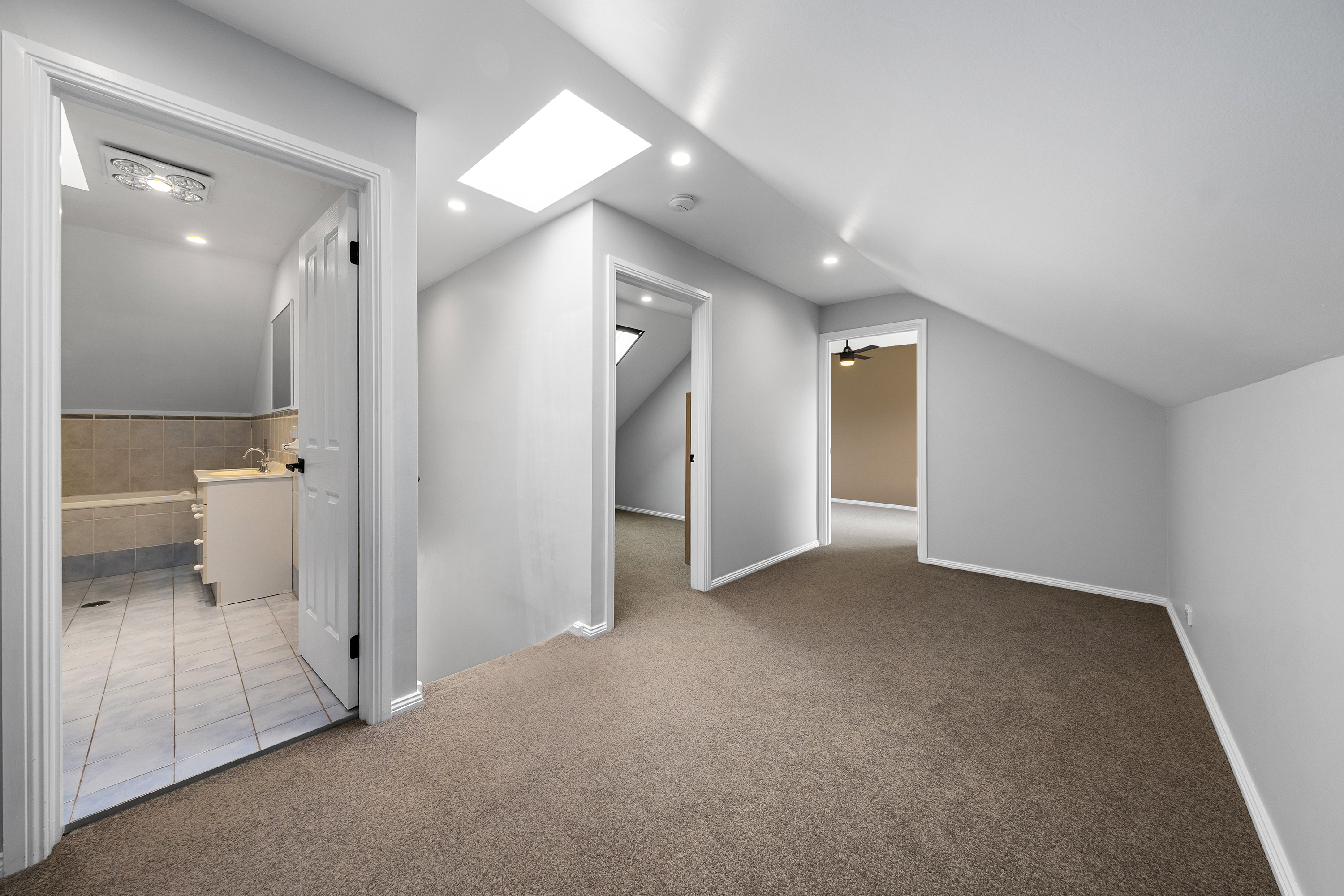 2/163 Mileham Street, South Windsor For Lease by Cutcliffe Properties - image 5