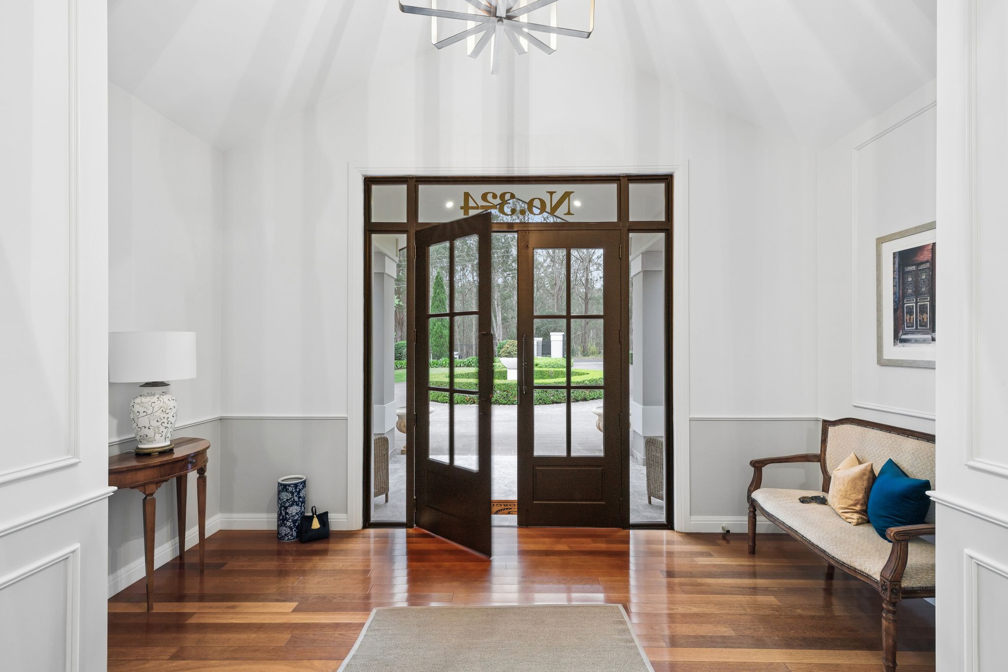 324 Saunders Road, Oakville For Sale by Cutcliffe Properties - image 3