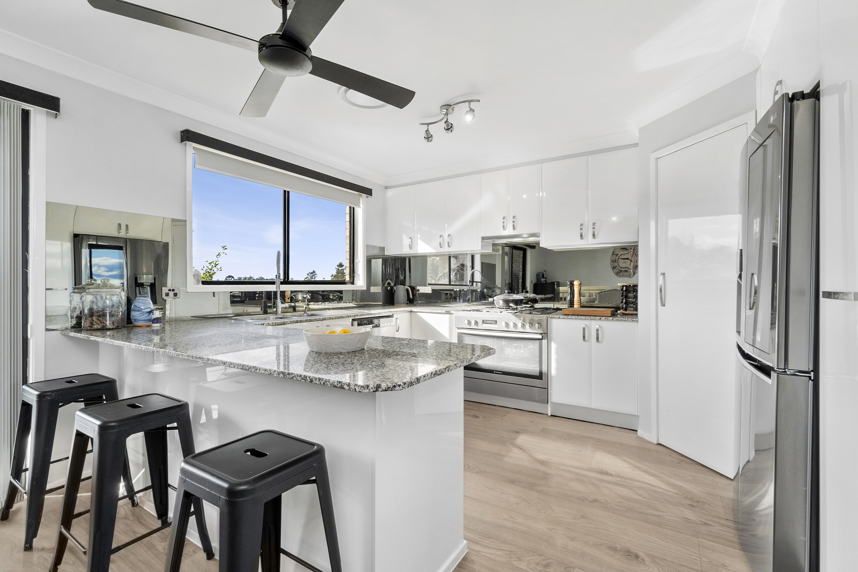 692 Slopes Road, The Slopes For Sale by Cutcliffe Properties - image 5
