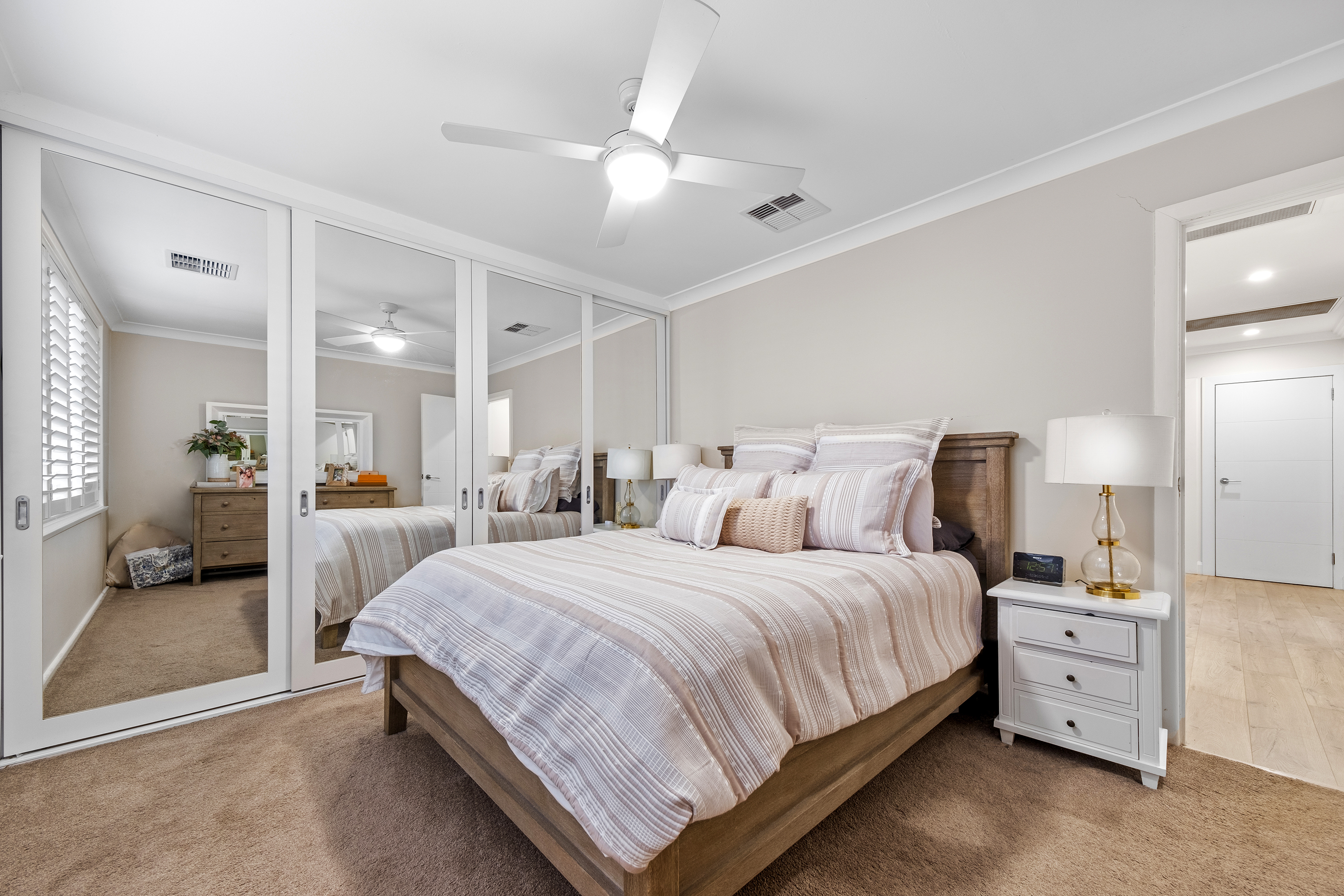 314 Saunders Road, Oakville Sold by Cutcliffe Properties - image 12