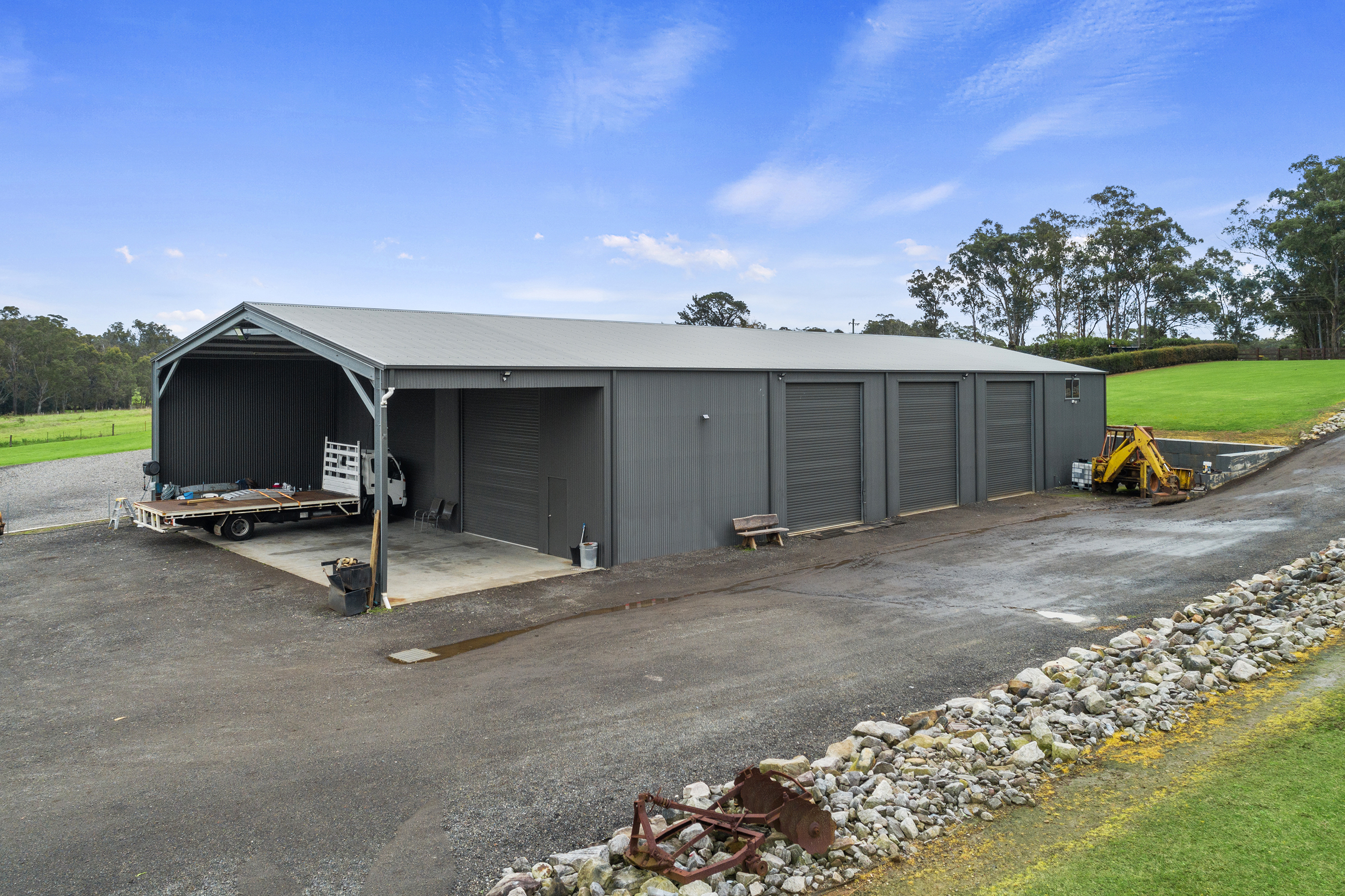 314 Saunders Road, Oakville Sold by Cutcliffe Properties - image 2