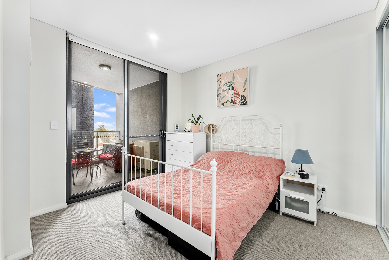 Image: Views of Botany Bay. Modern Apartment. Walk to Shops & Transport. Just Move In.
