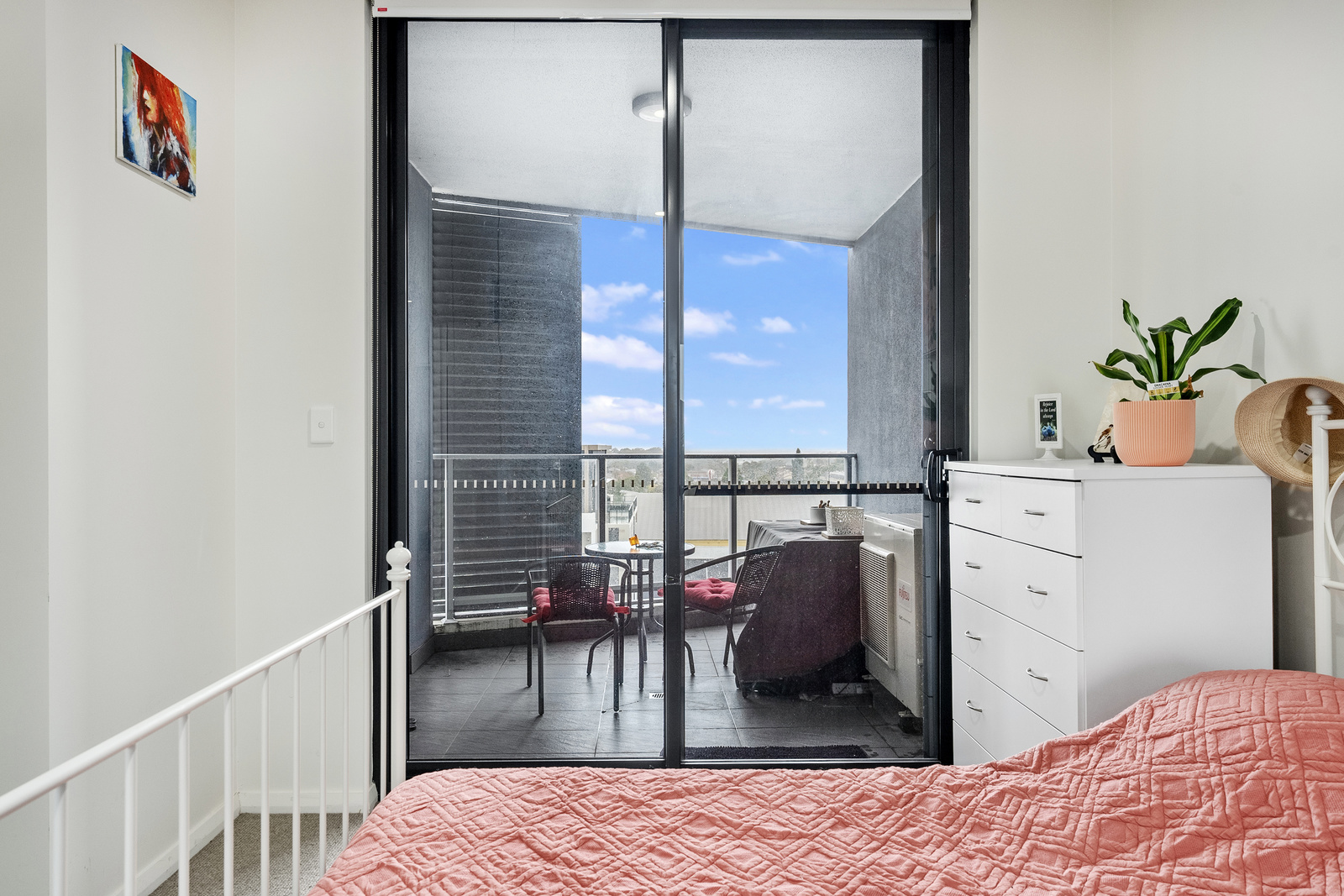 Image: Views of Botany Bay. Modern Apartment. Walk to Shops & Transport. Just Move In.