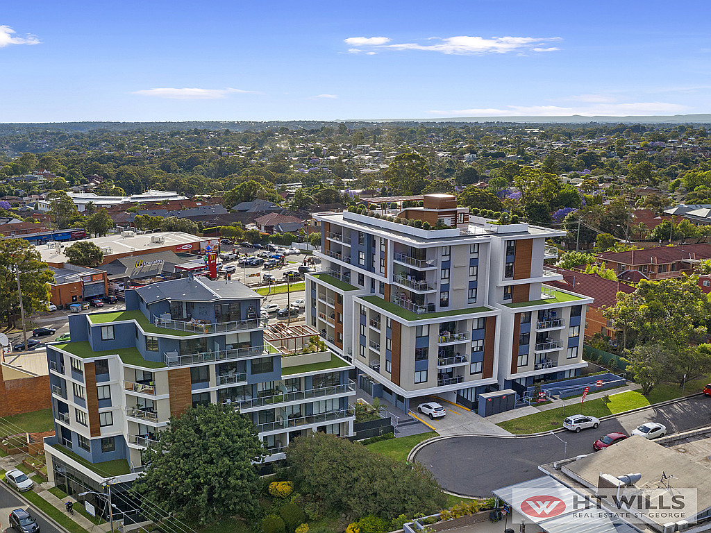 Image: Views of Botany Bay. Modern Apartment. Walk to Shops & Transport. Just Move In.