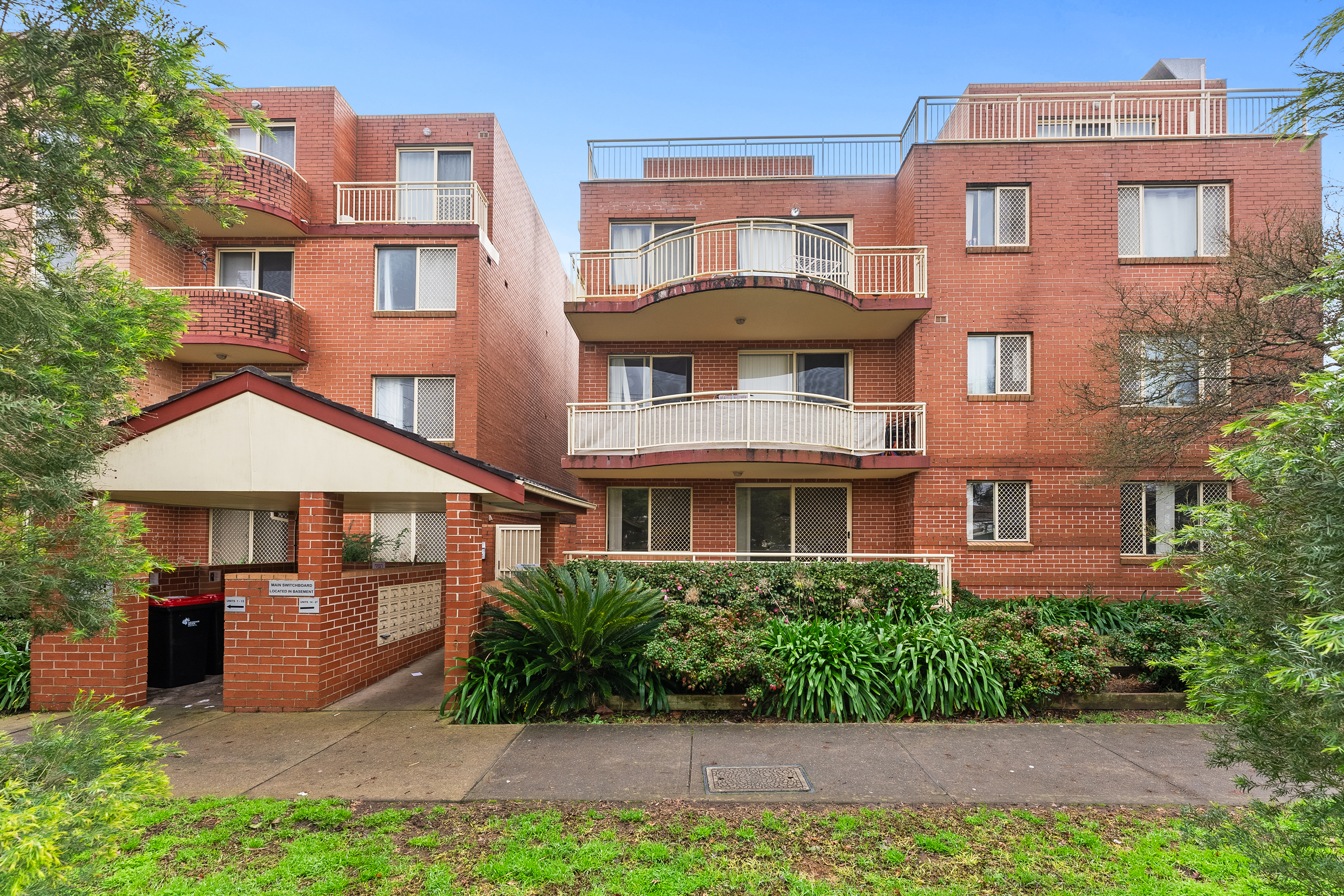 Image: SOLD BY JERRY KURZVEIL - 0416 166 610