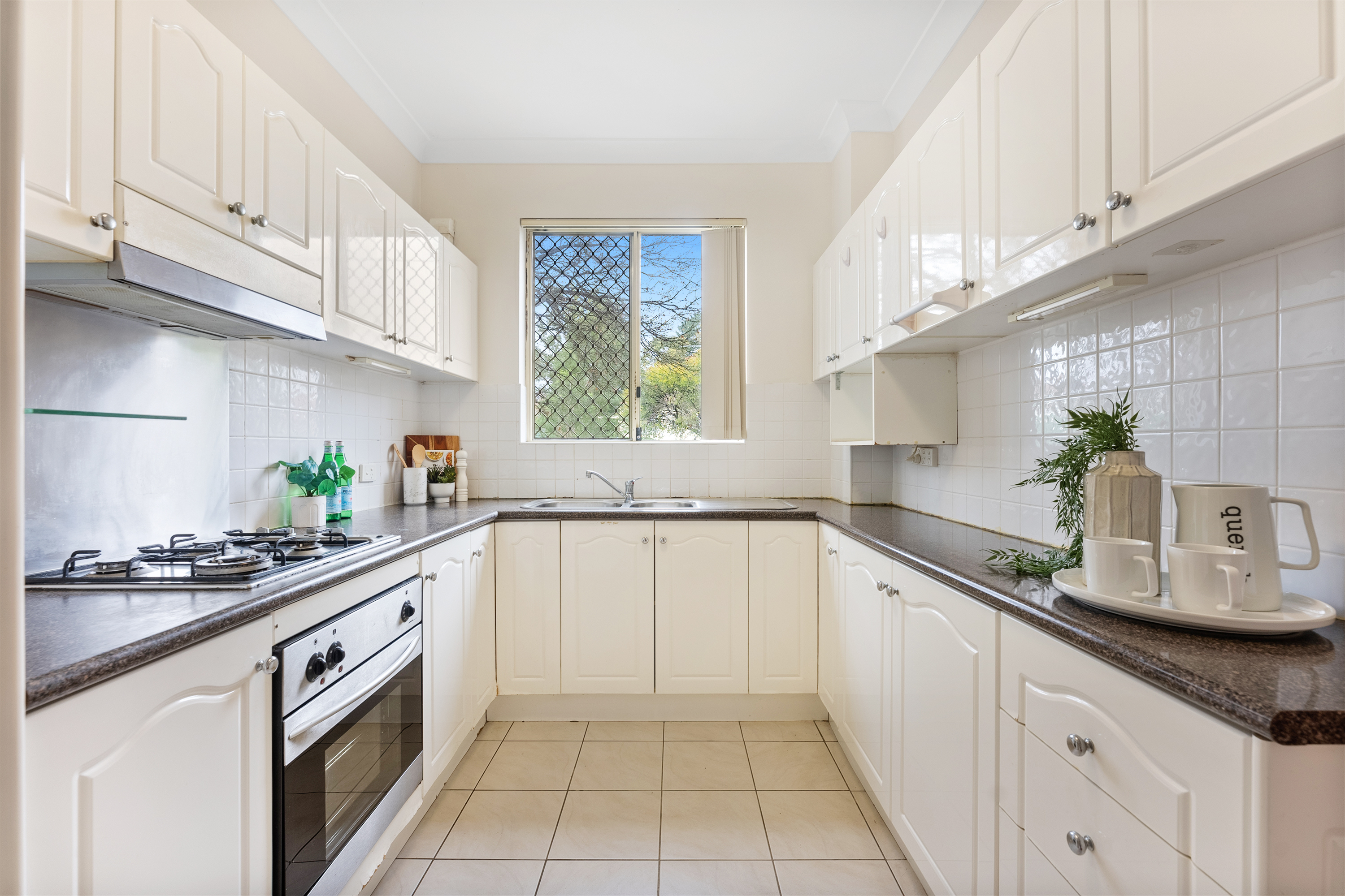 Image: SOLD BY JERRY KURZVEIL - 0416 166 610