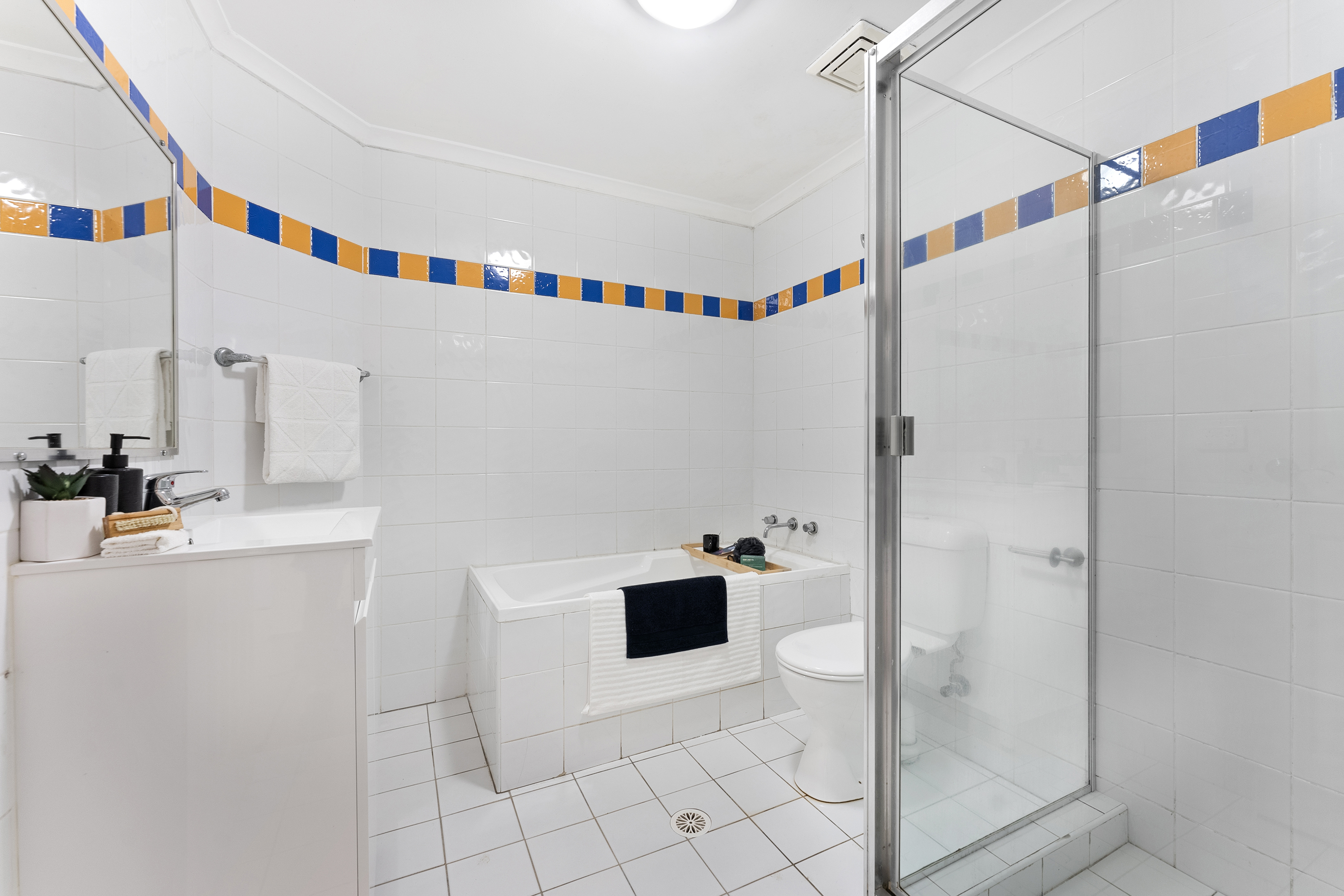 Image: SOLD BY JERRY KURZVEIL - 0416 166 610