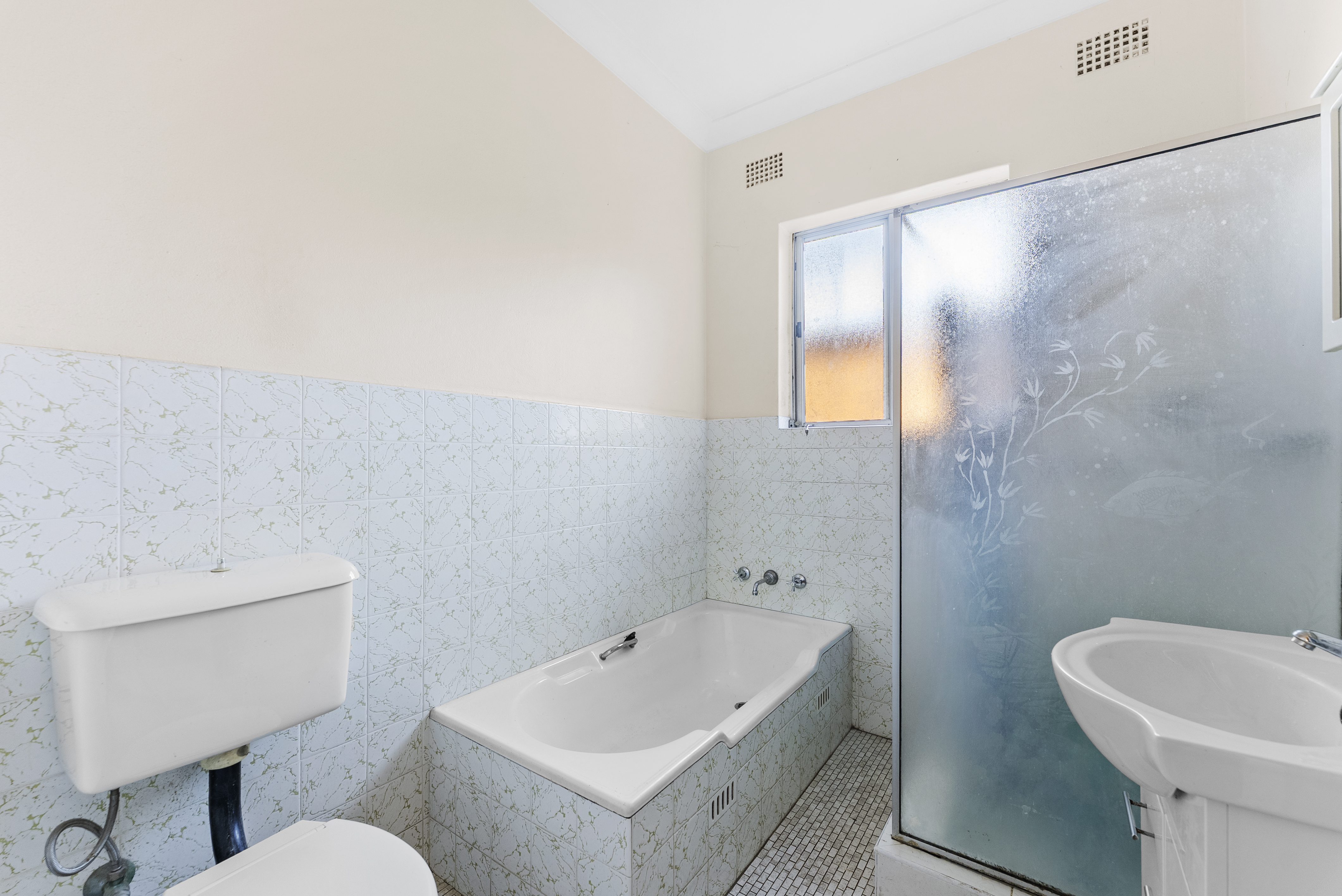 Image: SOLD BY YOYO XU - 0425627887