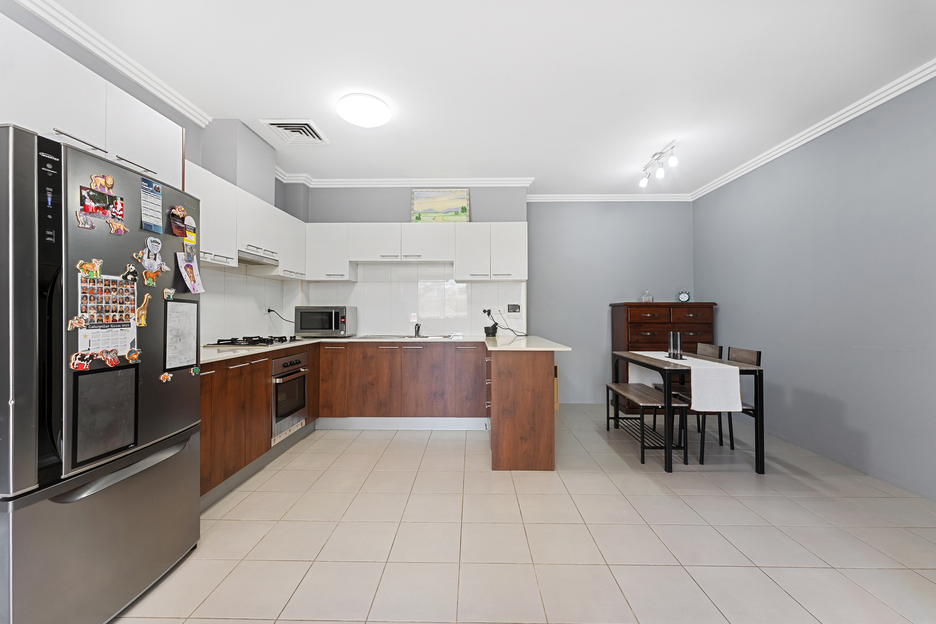 Image: Spacious 2-Bedroom unit with 2 carspaces - Steps to Beverly Hills Station!