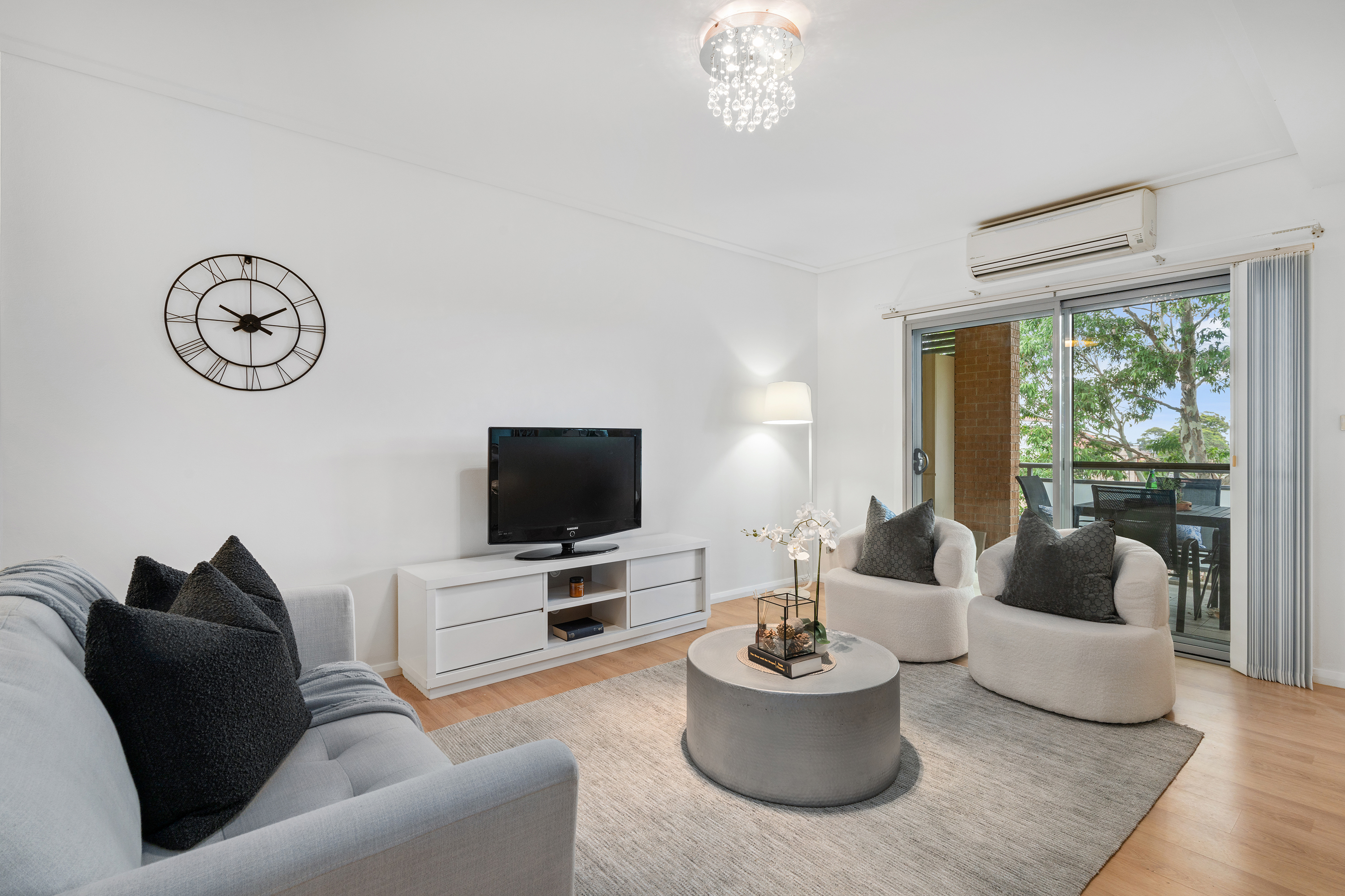 Luxury Contemporary Living - Expansive 2-Bedroom Apartment with Three Balconies