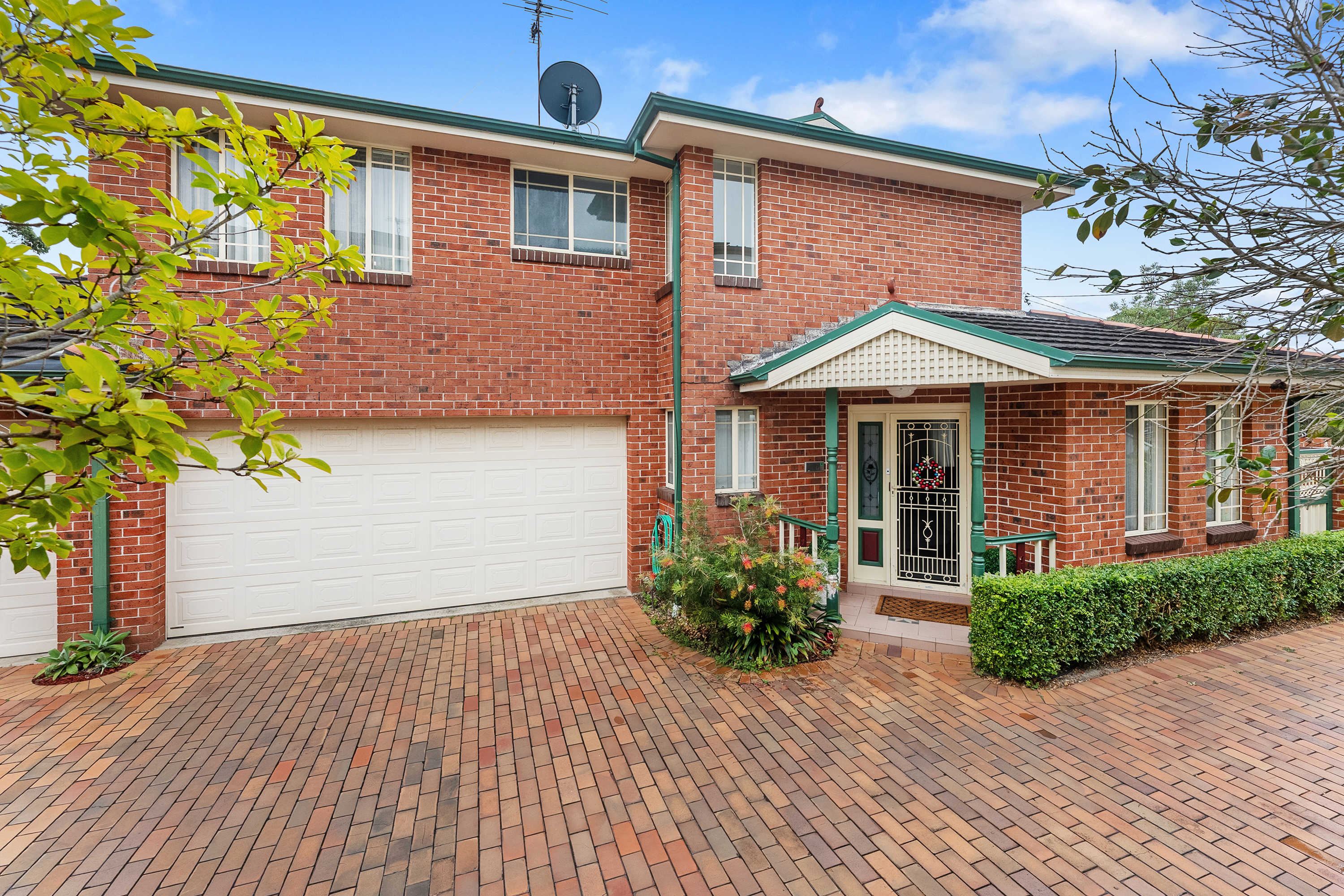 Modern Stylish Living in the Heart of Caringbah 