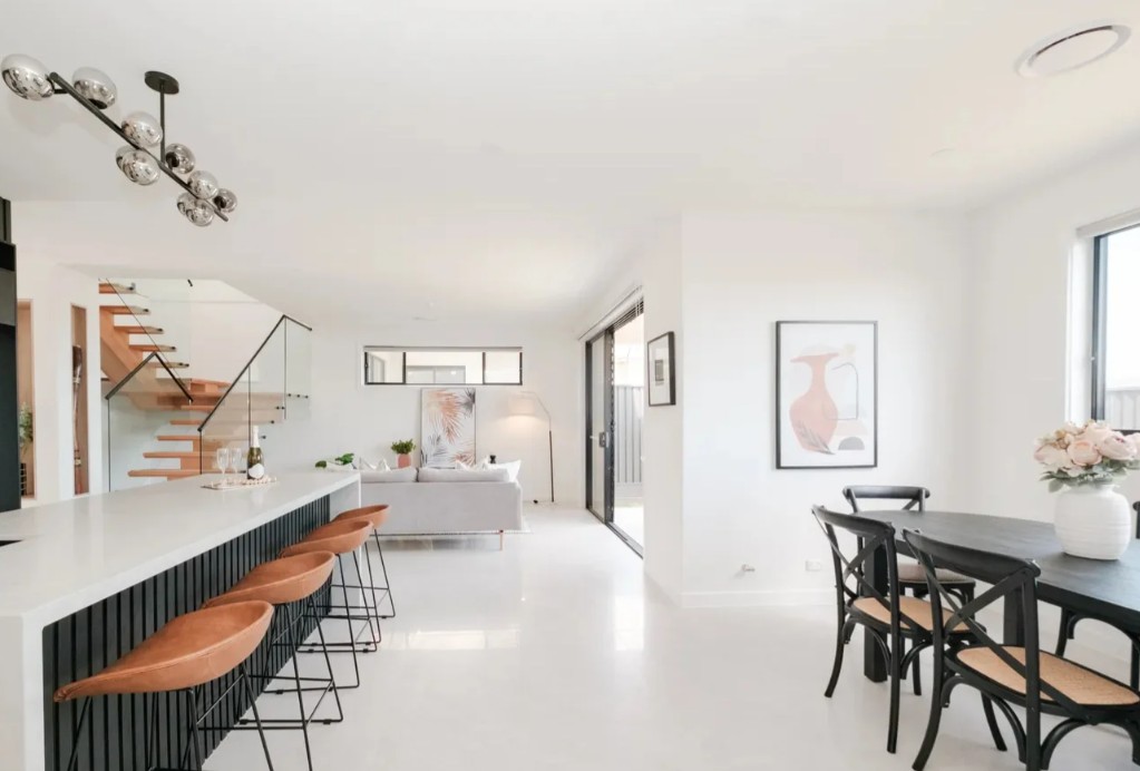 Image: Luxurious Family Home. One Bedroom Downstairs. Ready To Move In.