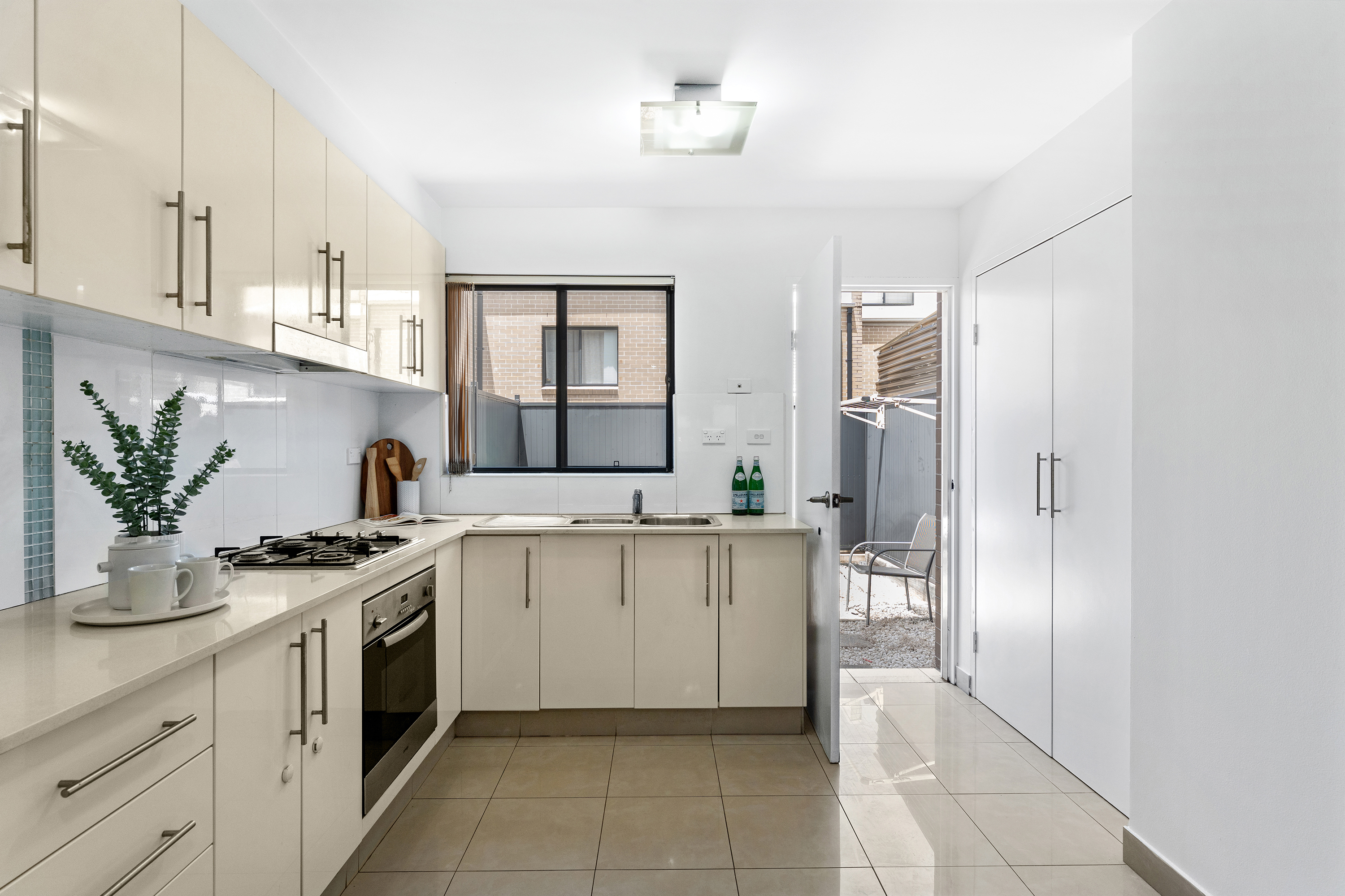 Image: Stylish & Convenient Living in the Heart of South Hurstville