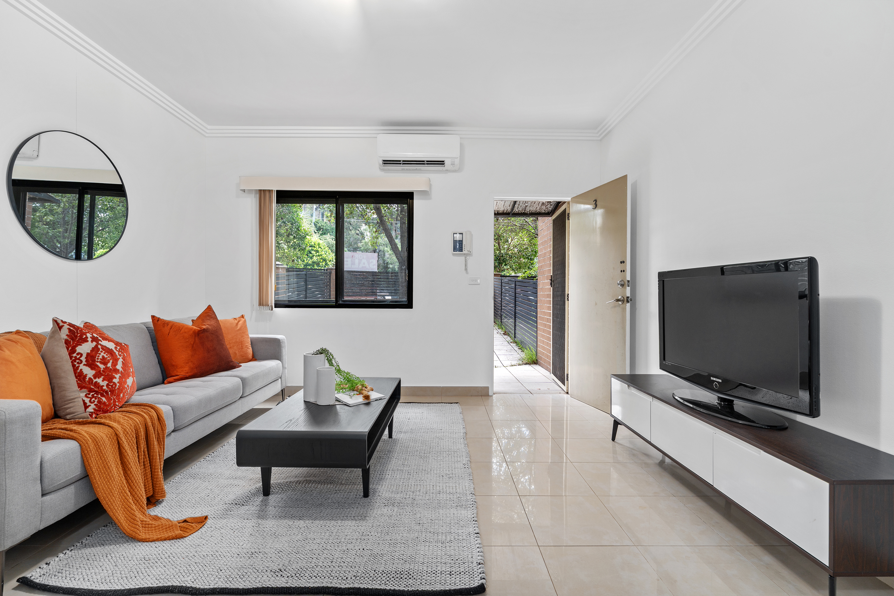 Image: Stylish & Convenient Living in the Heart of South Hurstville