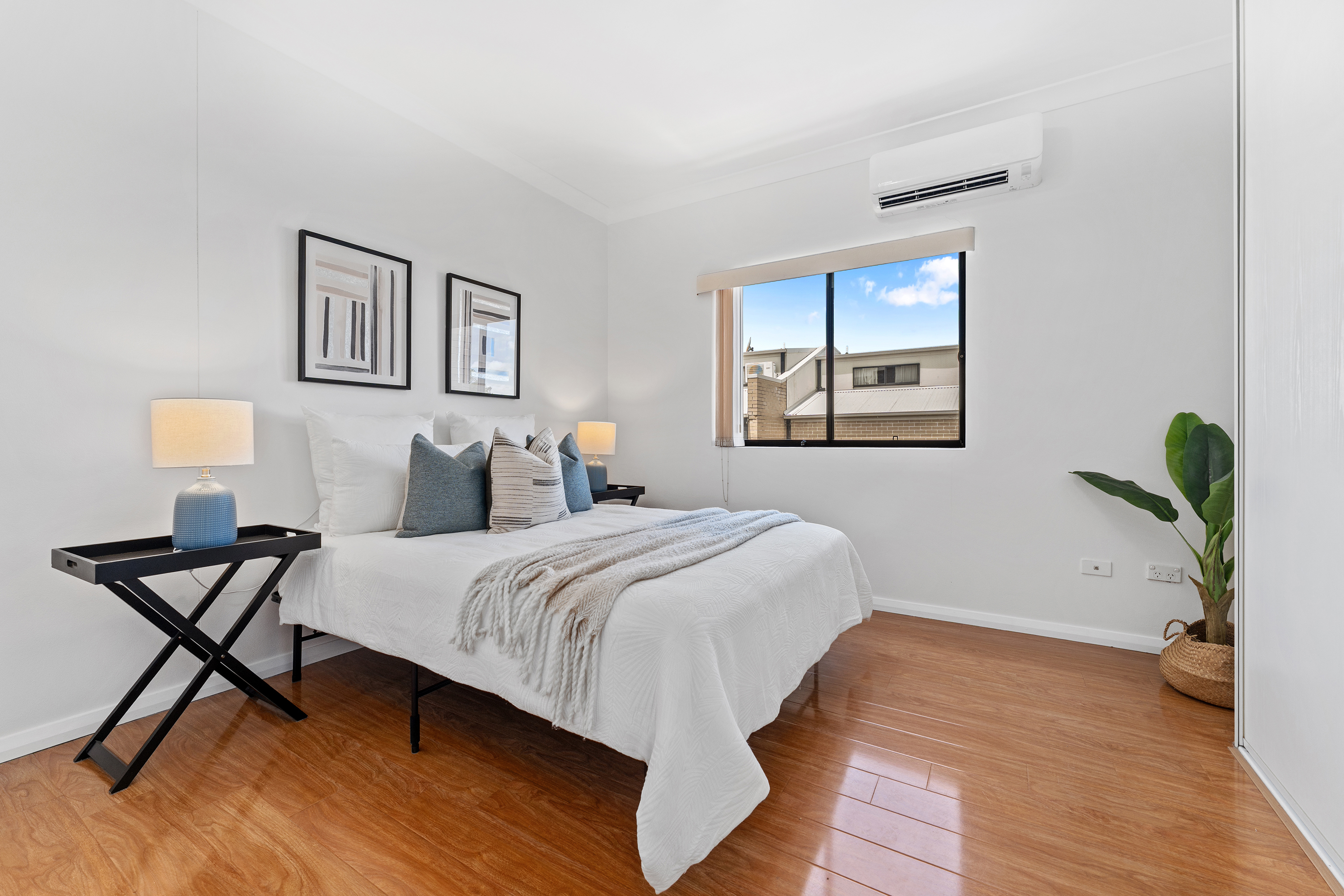 Image: Stylish & Convenient Living in the Heart of South Hurstville