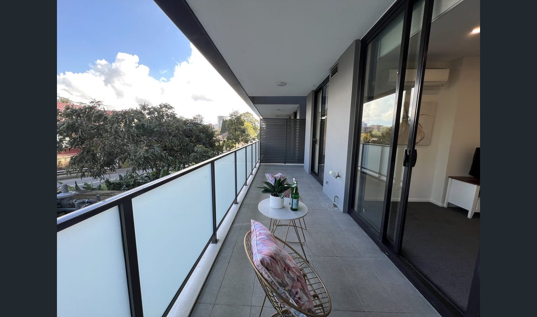 Image: Convenient Location in Hurstville's Hot Spot