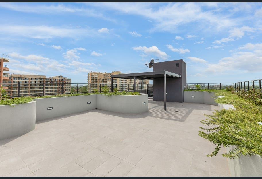 Image: Serenity Gardens - Villa Style Ground Floor 1 bedroom Apartment with Large Courtyard