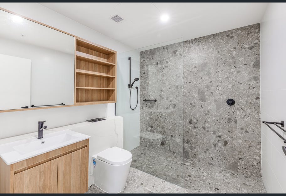 Image: Serenity Gardens - Villa Style Ground Floor 1 bedroom Apartment with Large Courtyard
