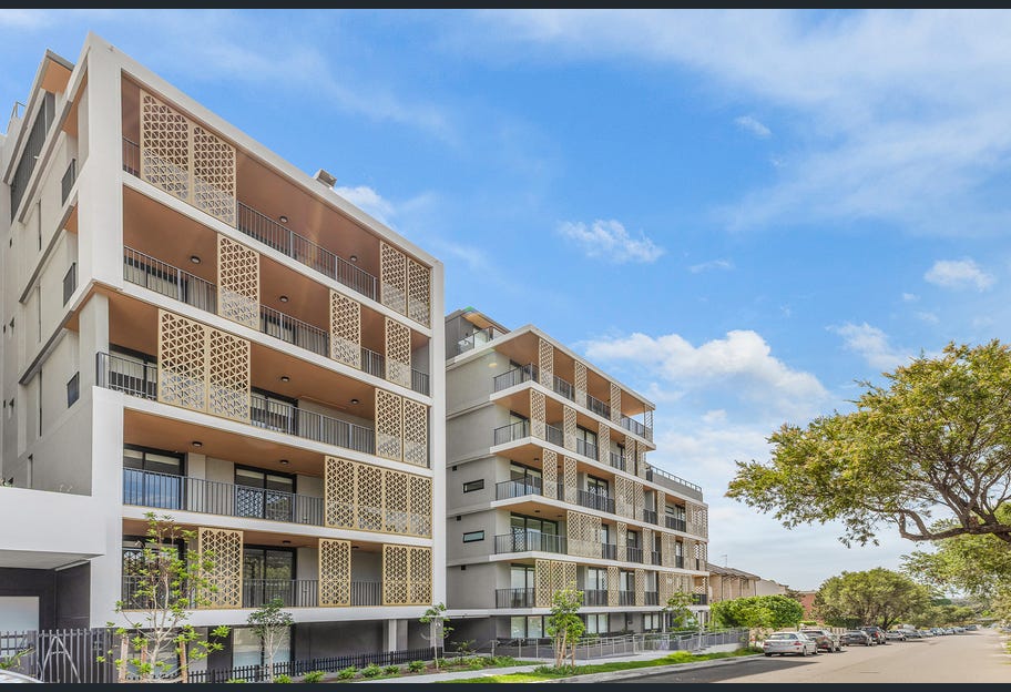 Image: Serenity Gardens - Villa Style Ground Floor 1 bedroom Apartment with Large Courtyard