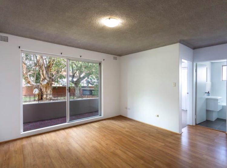 Image: SOLD BY JERRY KURZVEIL