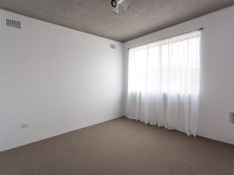 Image: SOLD BY JERRY KURZVEIL