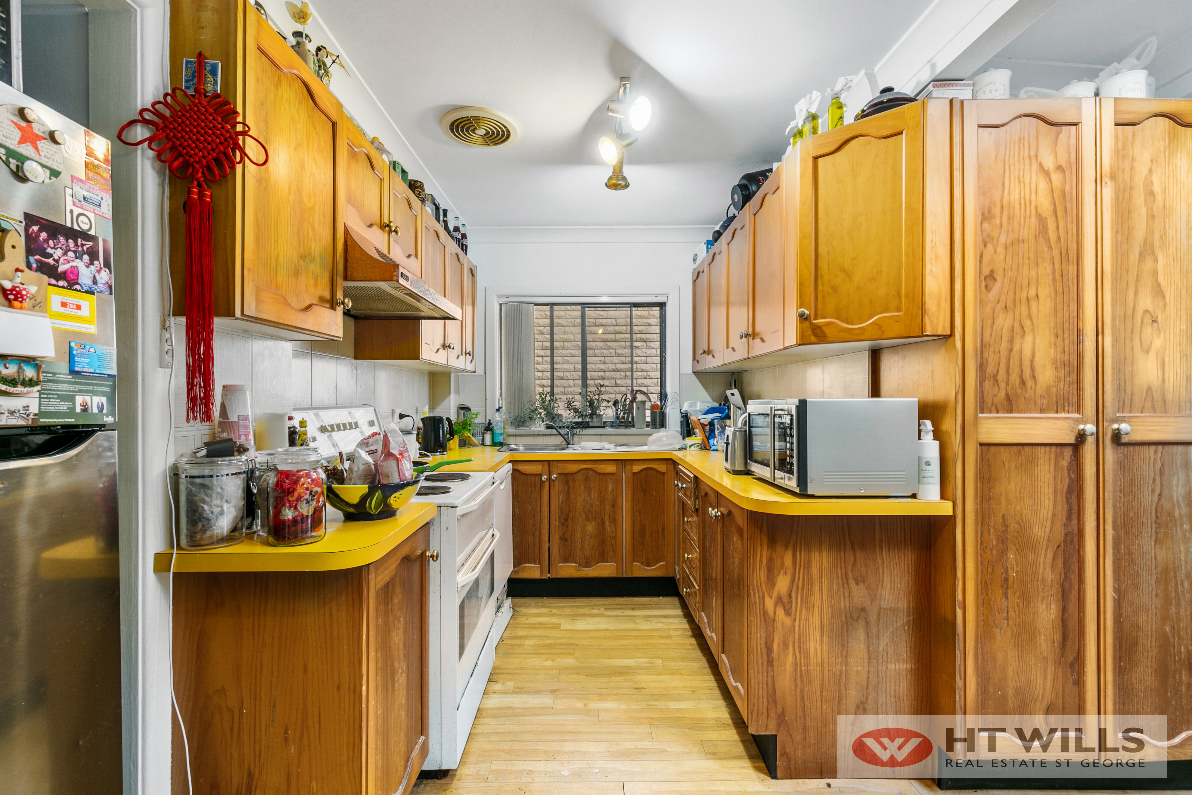 Image: SOLD BY JERRY KURZVEIL