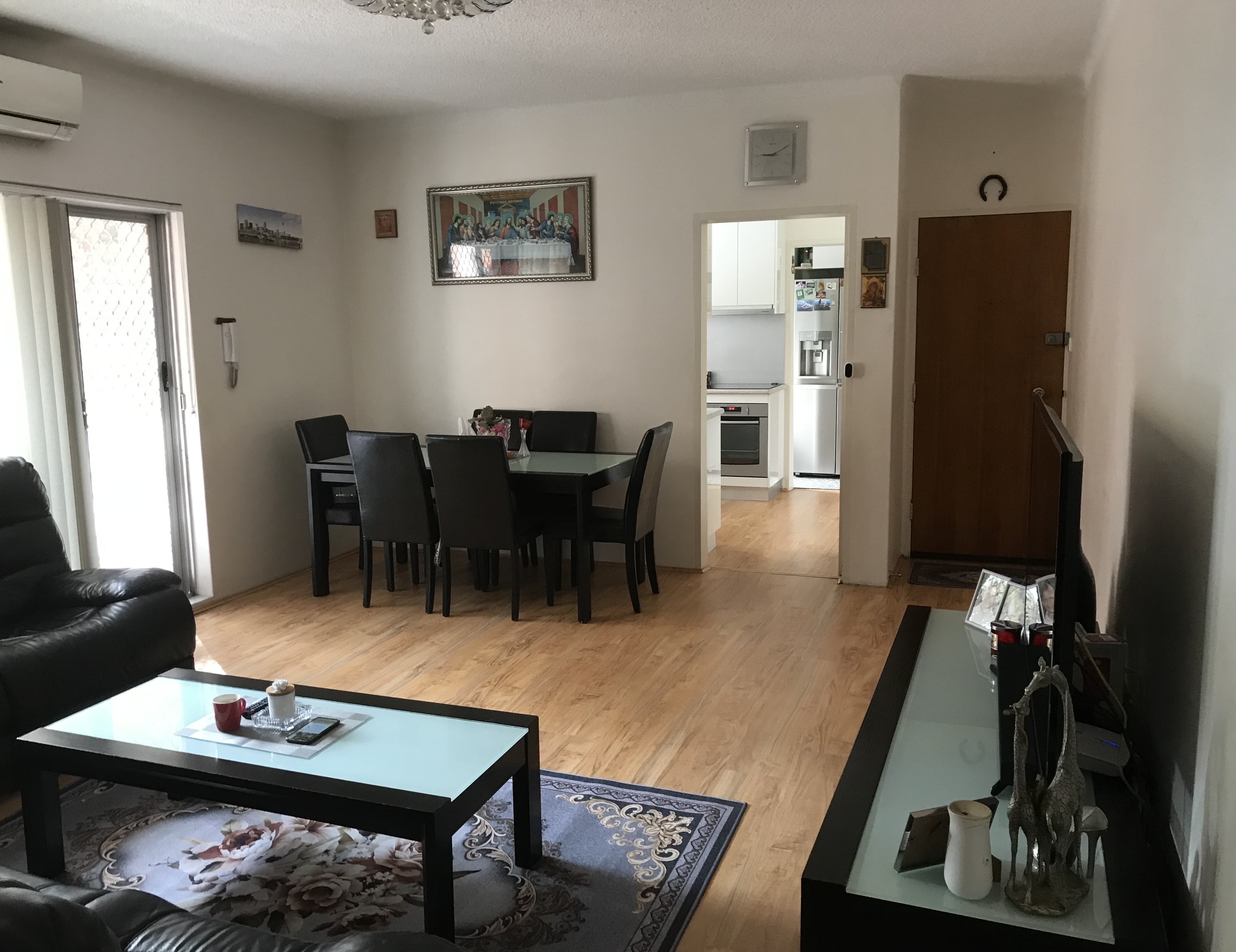 Image: Contact Jerry Kurzveil 0416 166 610.