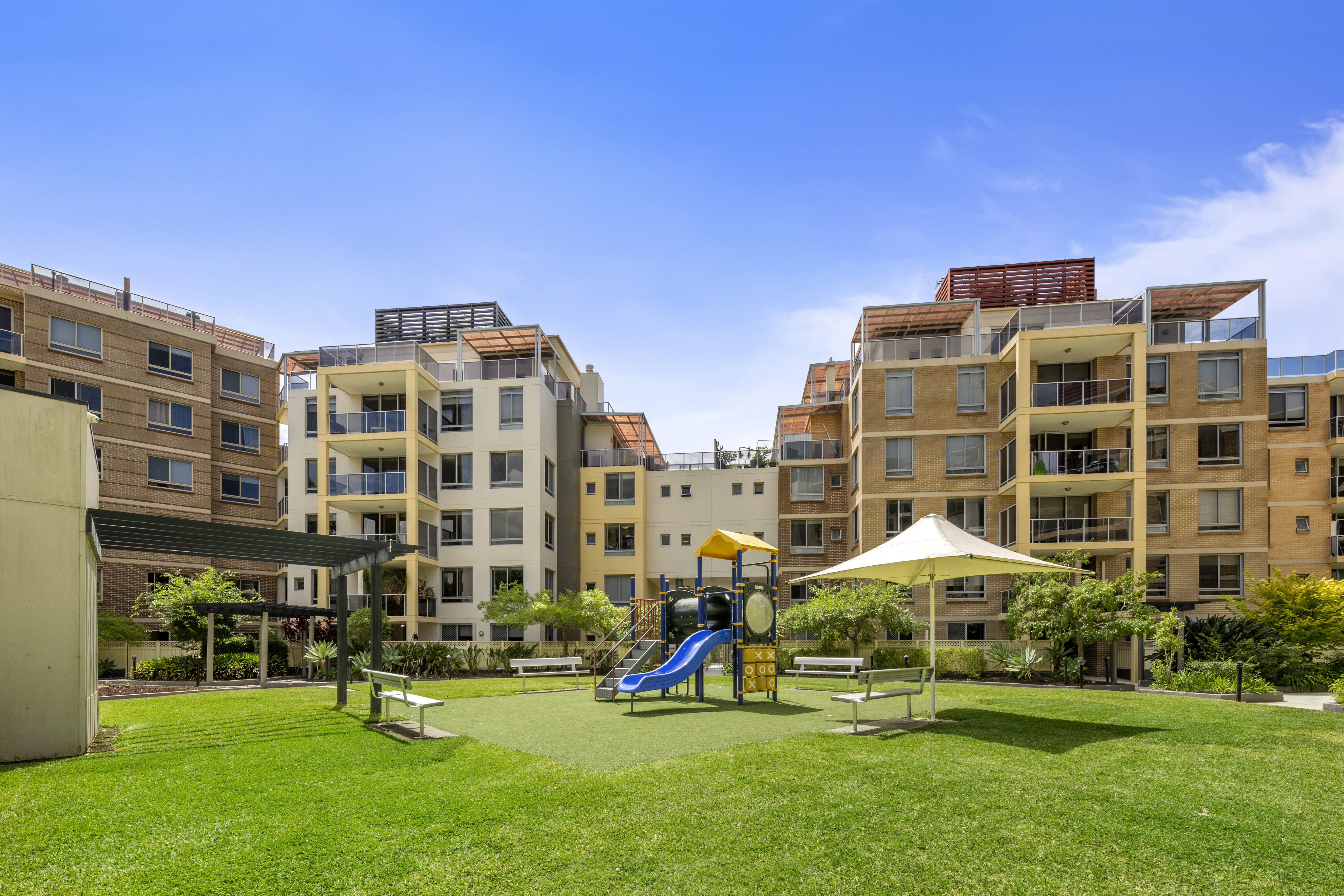 Image: Fantastic Ground Floor Apartment with a Private Courtyard
