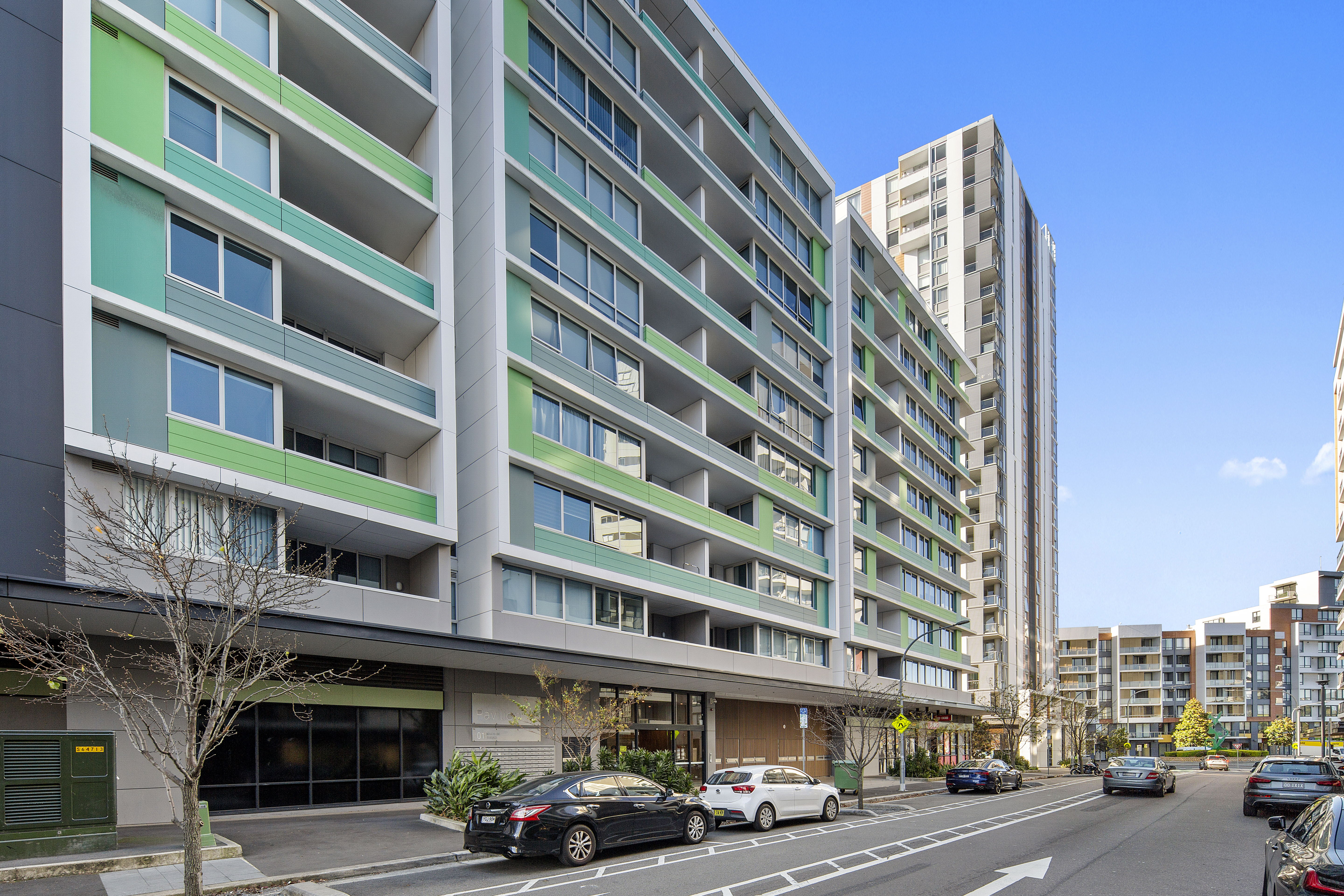 Image: SOLD BY VICKY MI