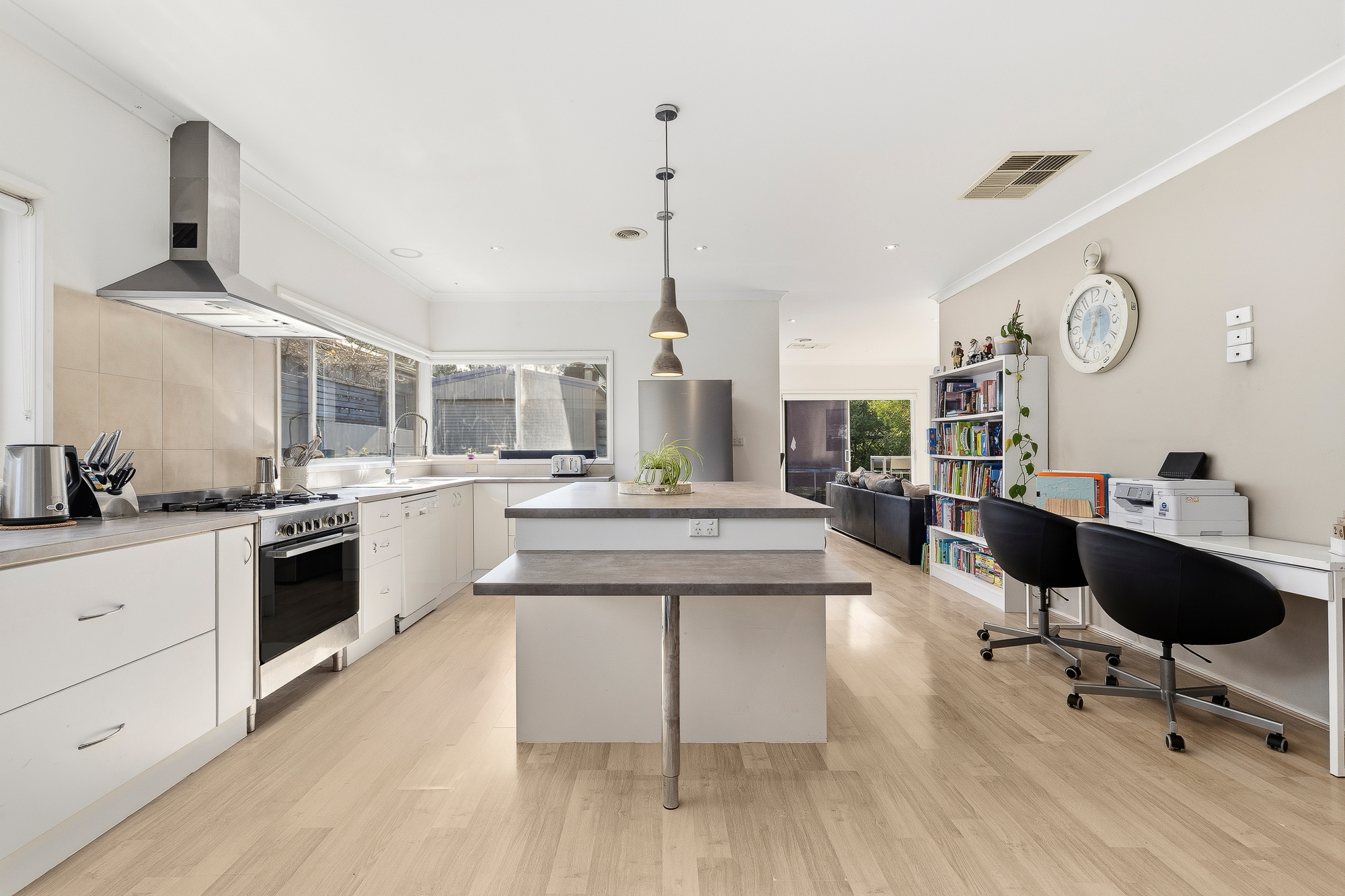 484 Eastbourne Road, Capel Sound For Sale by Abode Peninsula - image 3
