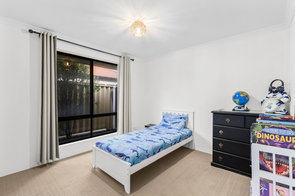 3x2 House for  at BUTLER