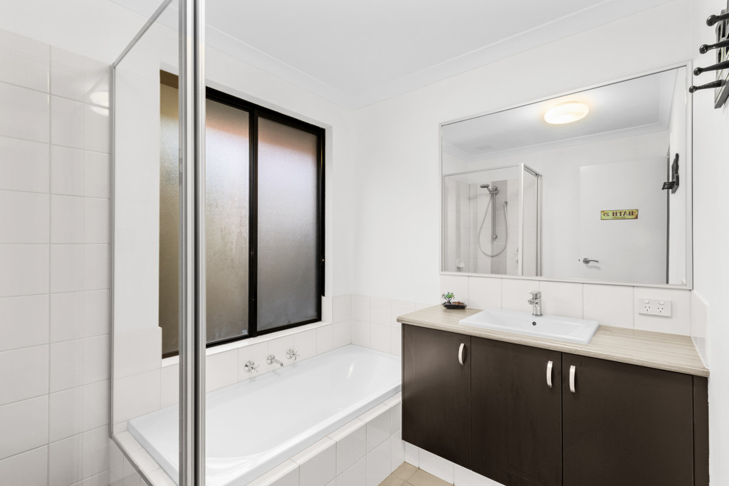 3x2 House for  at BUTLER