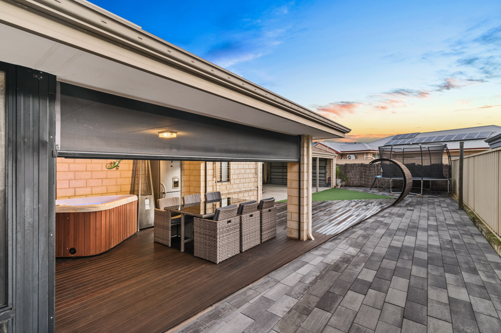 3x2 House for  at BUTLER