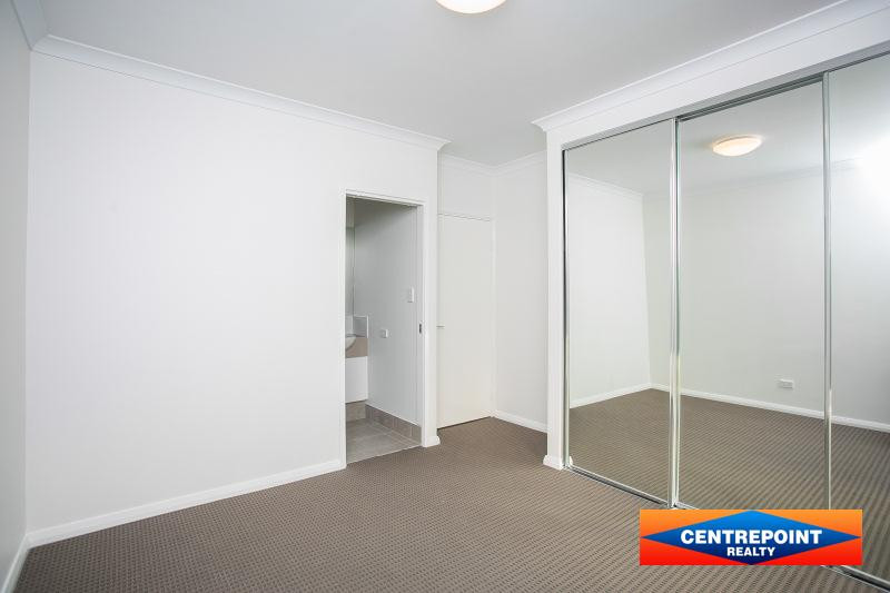 2x2 Apartment for  at MIDLAND
