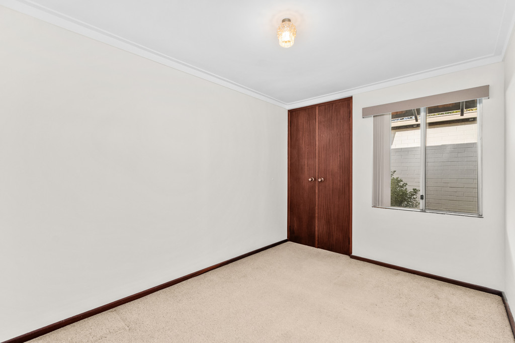 4x2 House for  at COMO