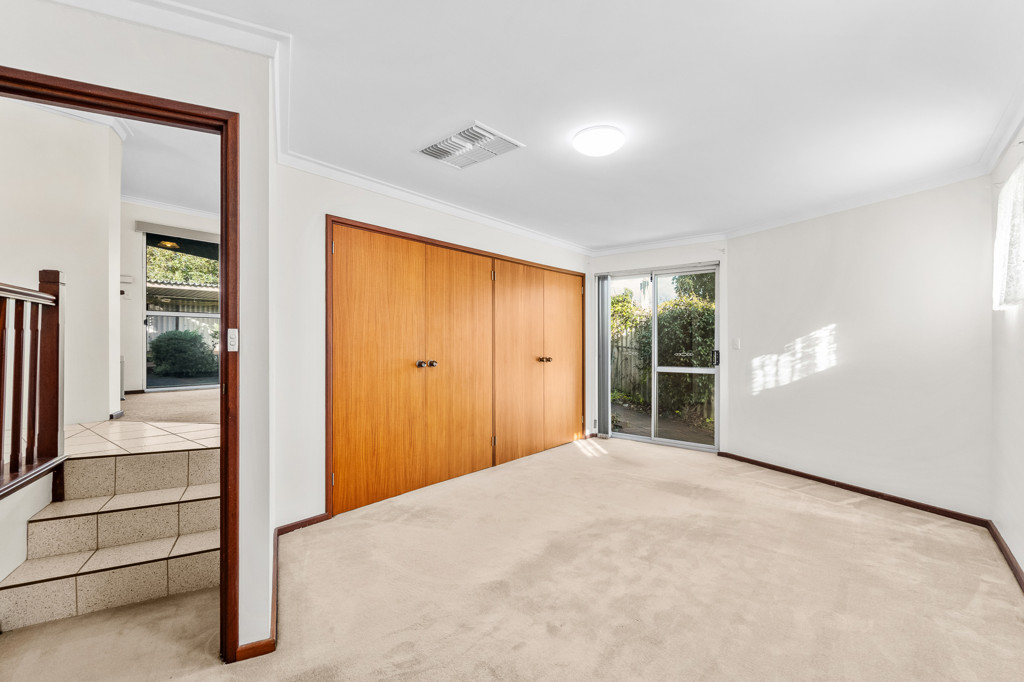 4x2 House for  at COMO