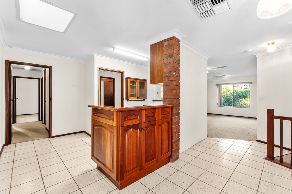 4x2 House for  at COMO