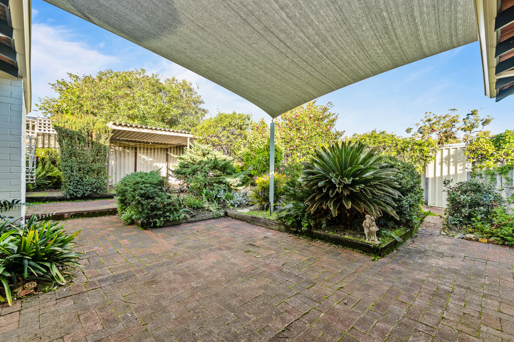 4x2 House for  at COMO