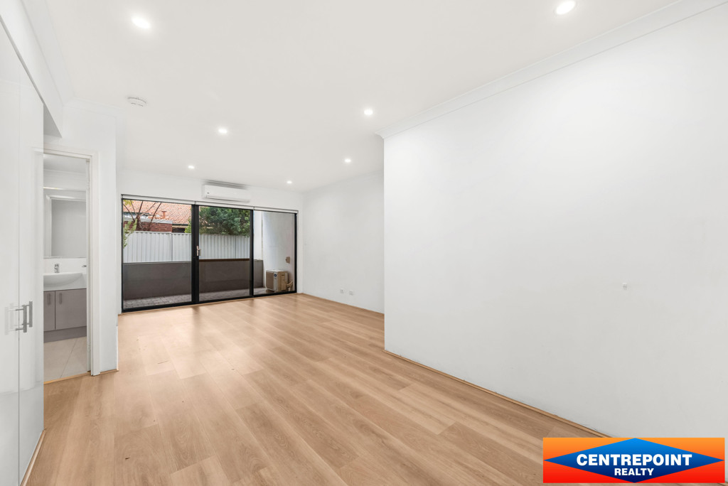 2x2 Apartment for  at MIDLAND