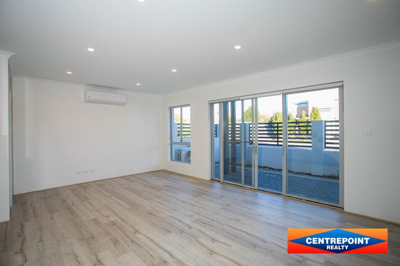 2x2 Apartment for  at MIDLAND