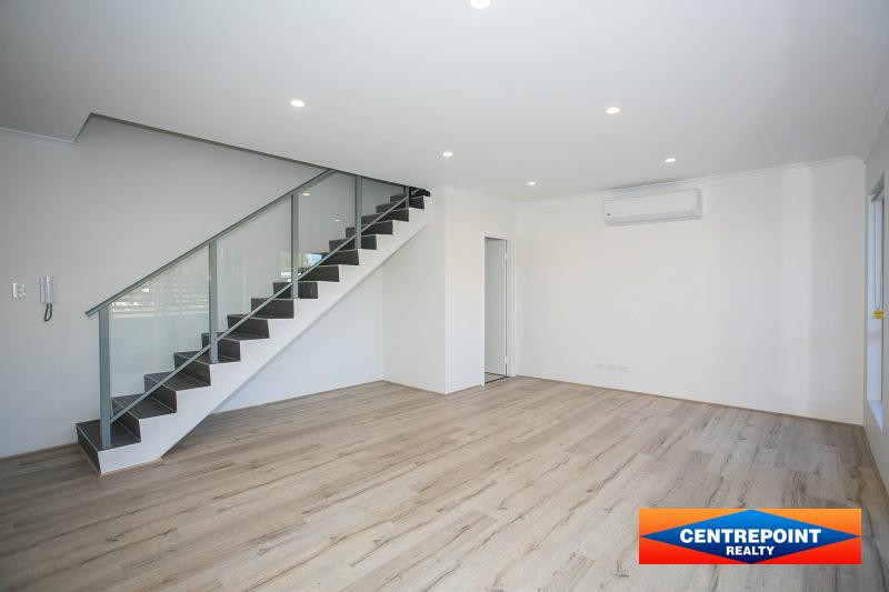 2x2 Apartment for  at MIDLAND