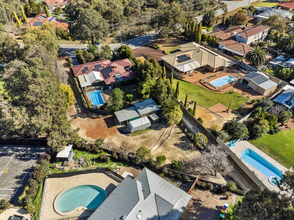 4x2 House for  at LESMURDIE
