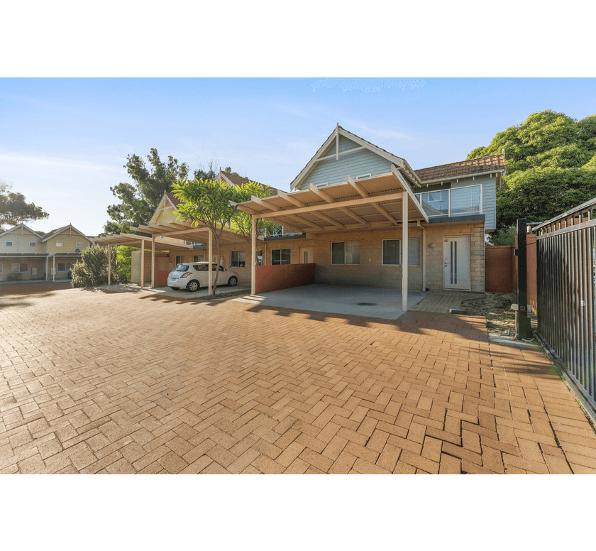 3x2 Townhouse for  at MIDLAND